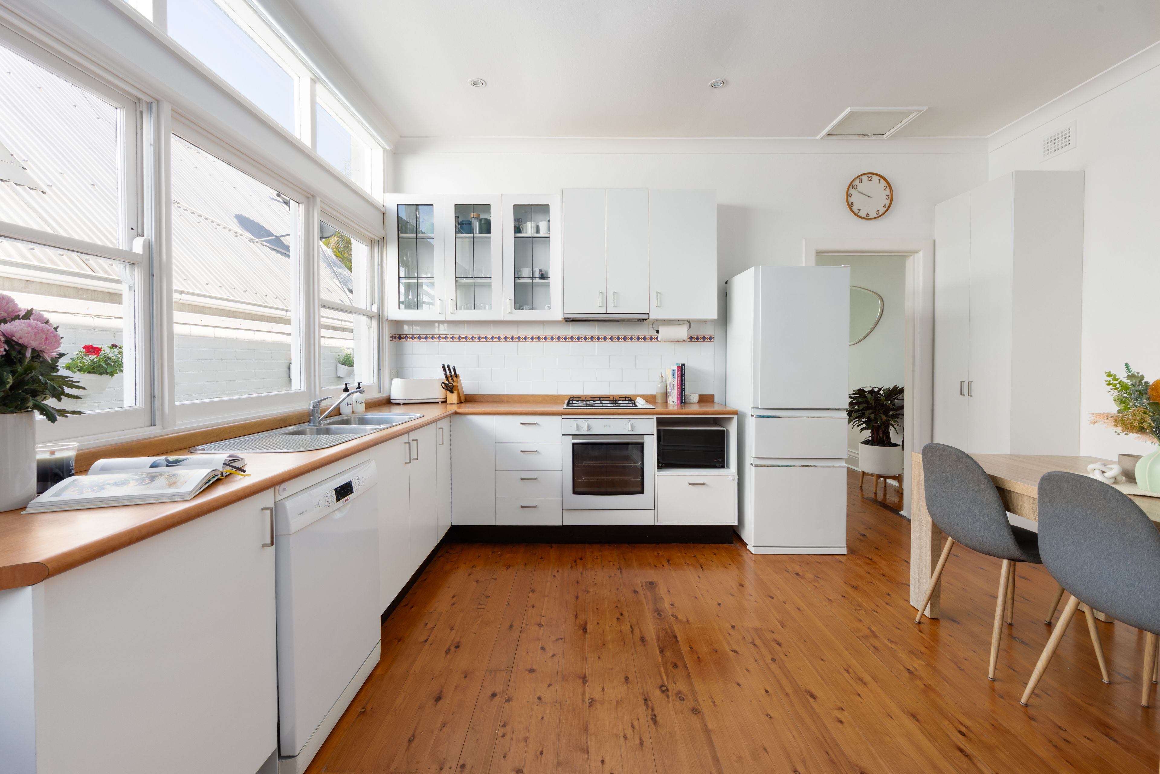 43 Huntington Street — photo 4 of 10