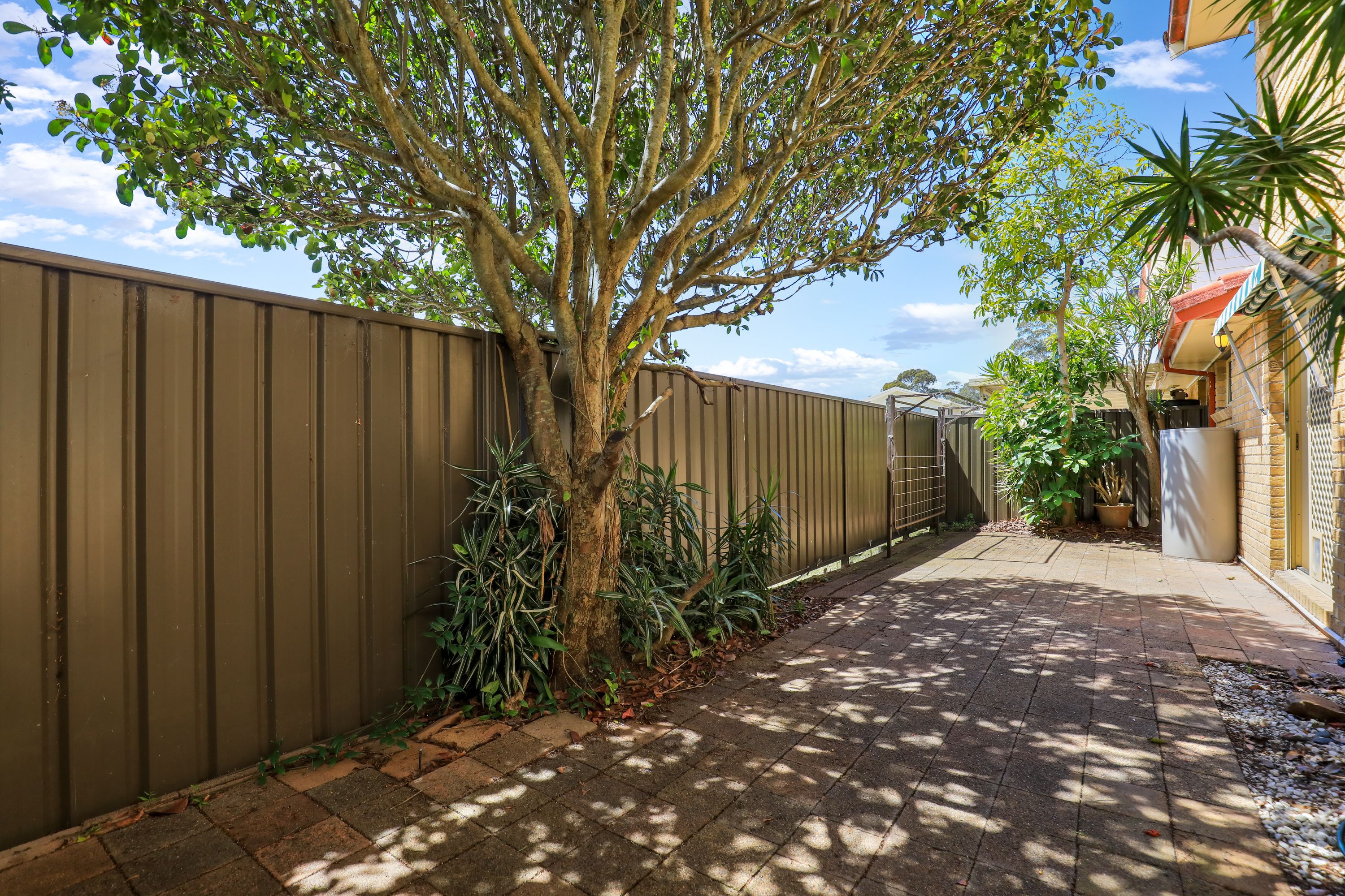 1/12 Lambton Close — photo 11 of 16
