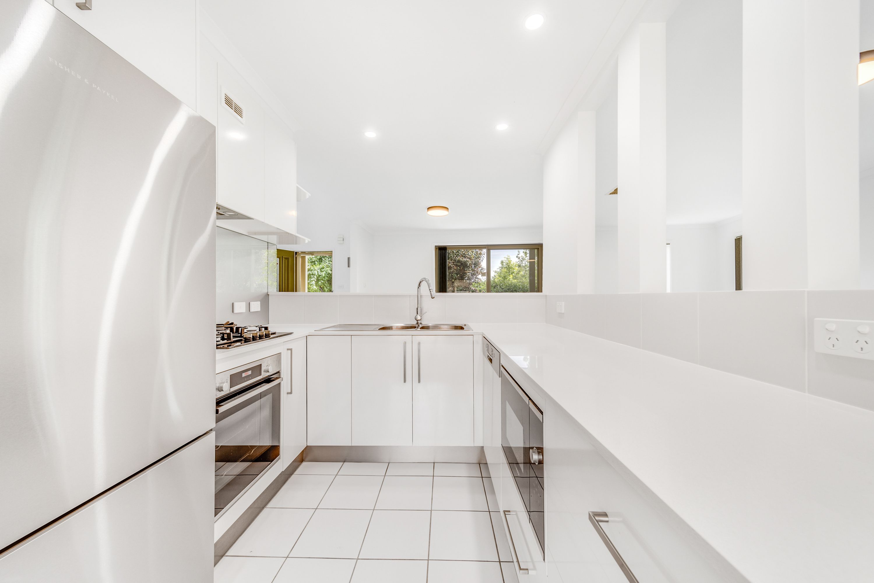 9/60 Boldrewood Street — photo 4 of 19