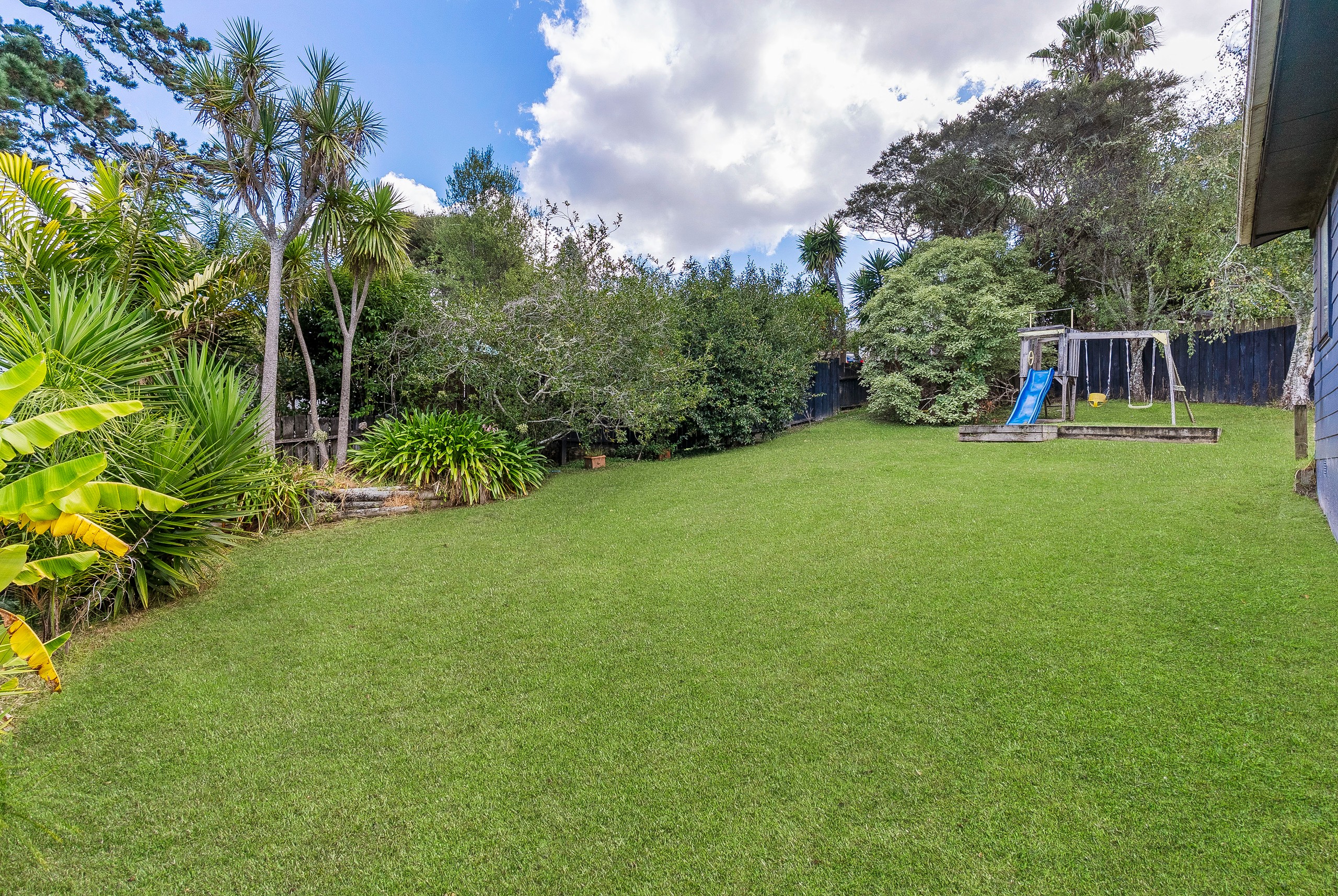 11 Woodhams Street, Beach Haven, North Shore City