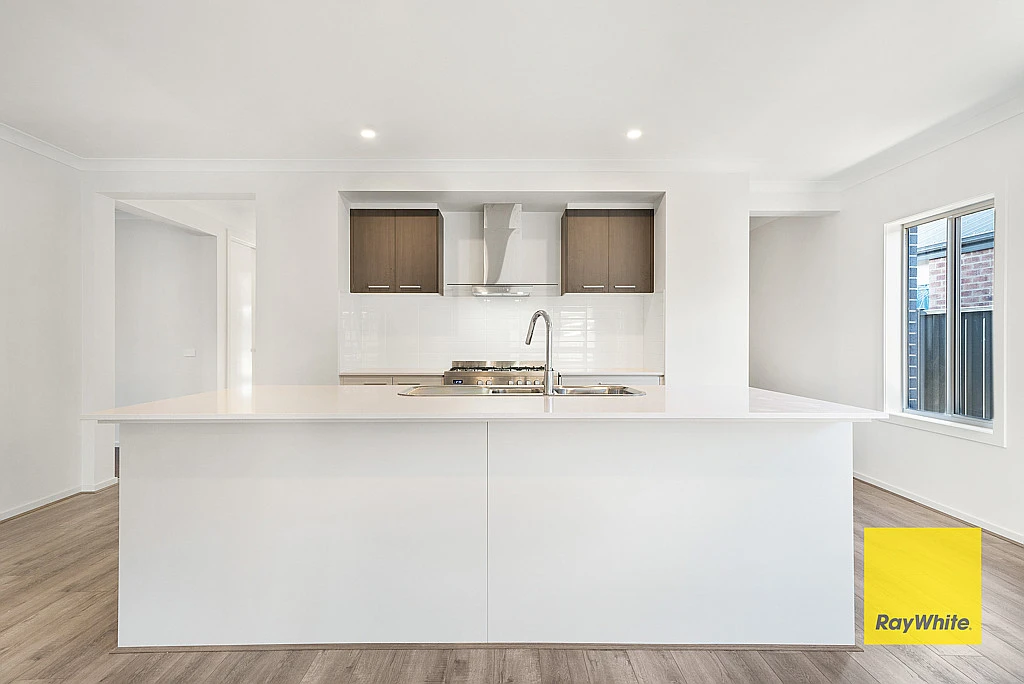 6 lepperton, Werribee, VIC 3030
