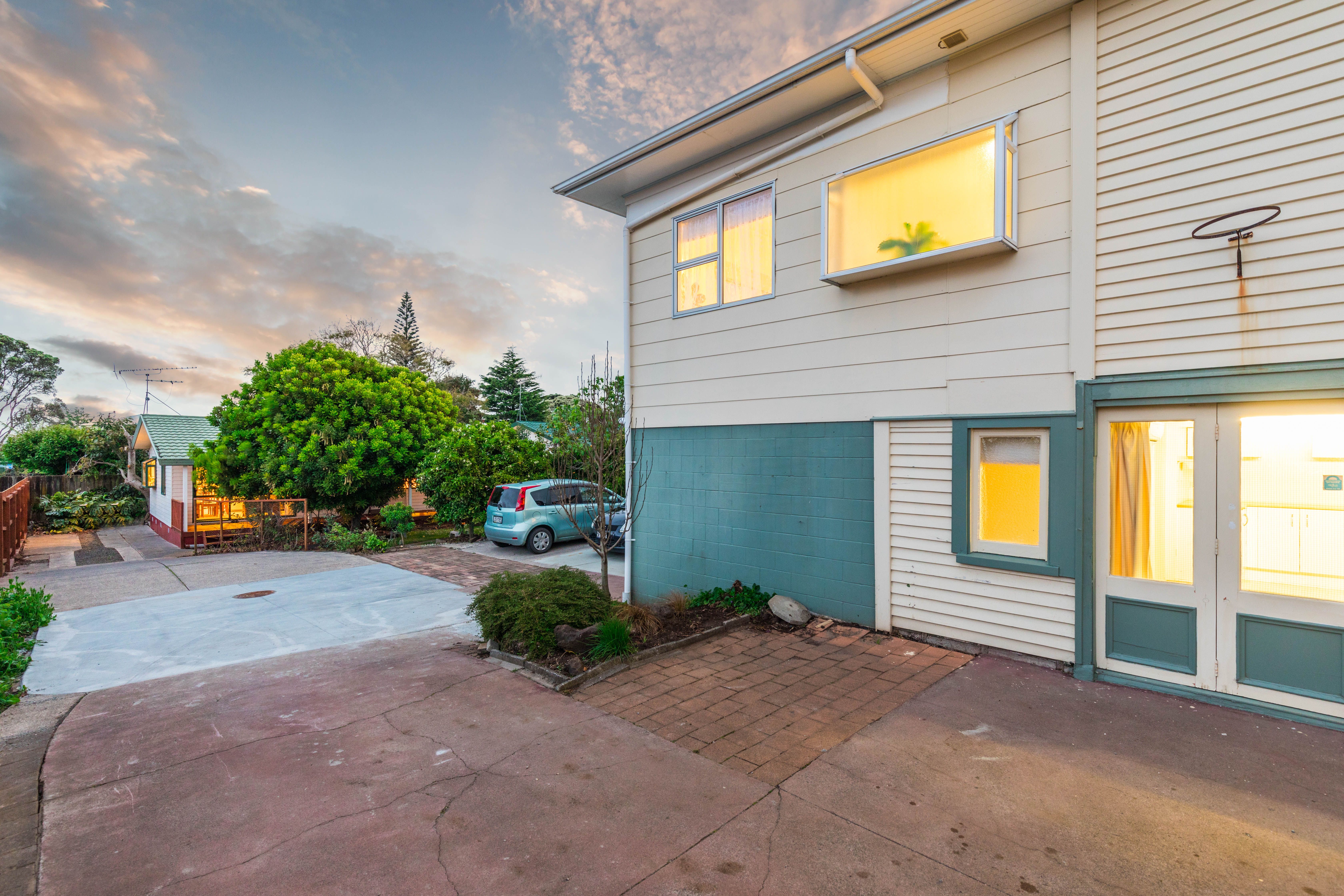 14 Hastie Avenue, Mangere Bridge, Manukau City