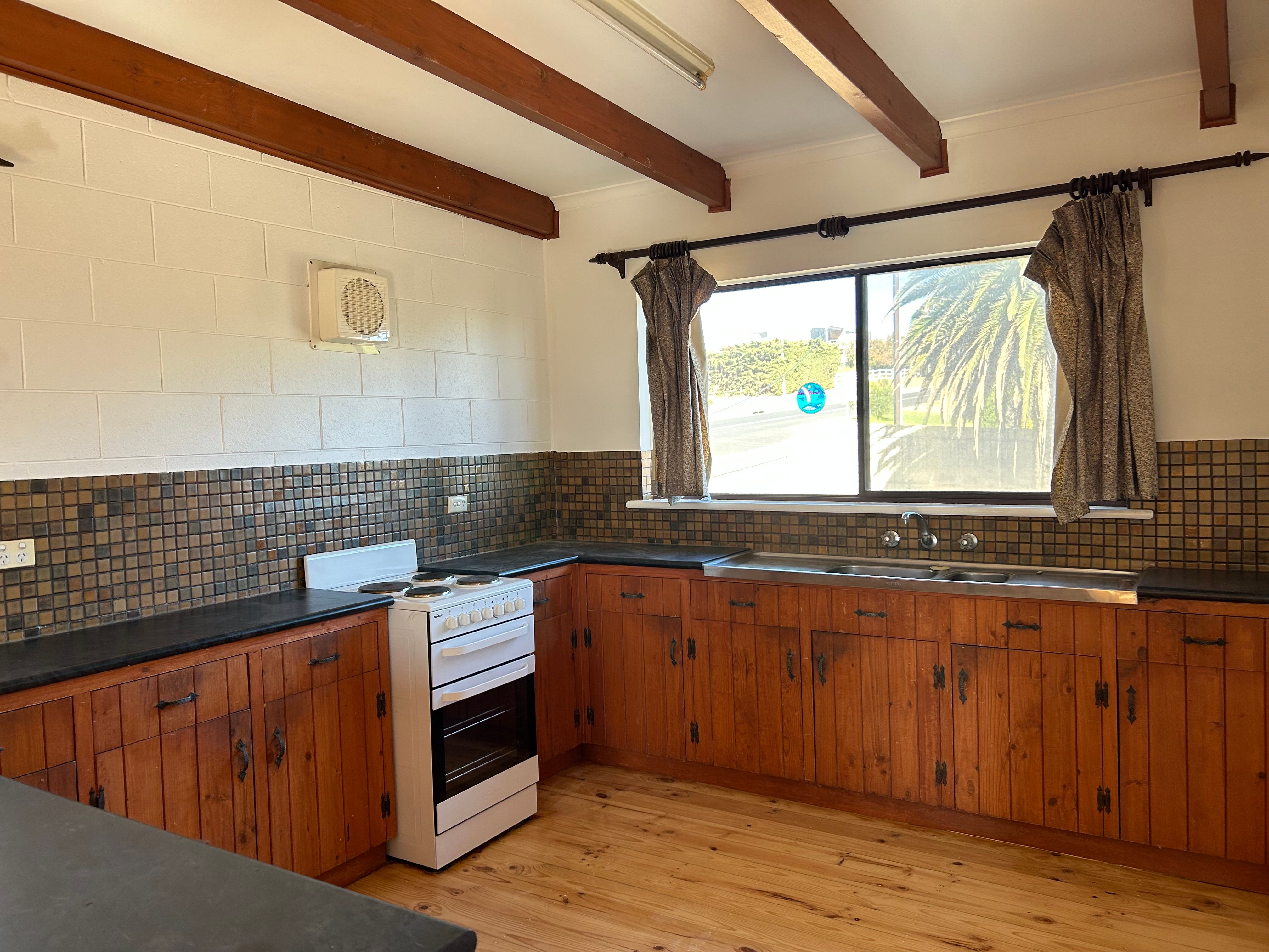 120 Franklin Parade, Encounter Bay, SA 5211