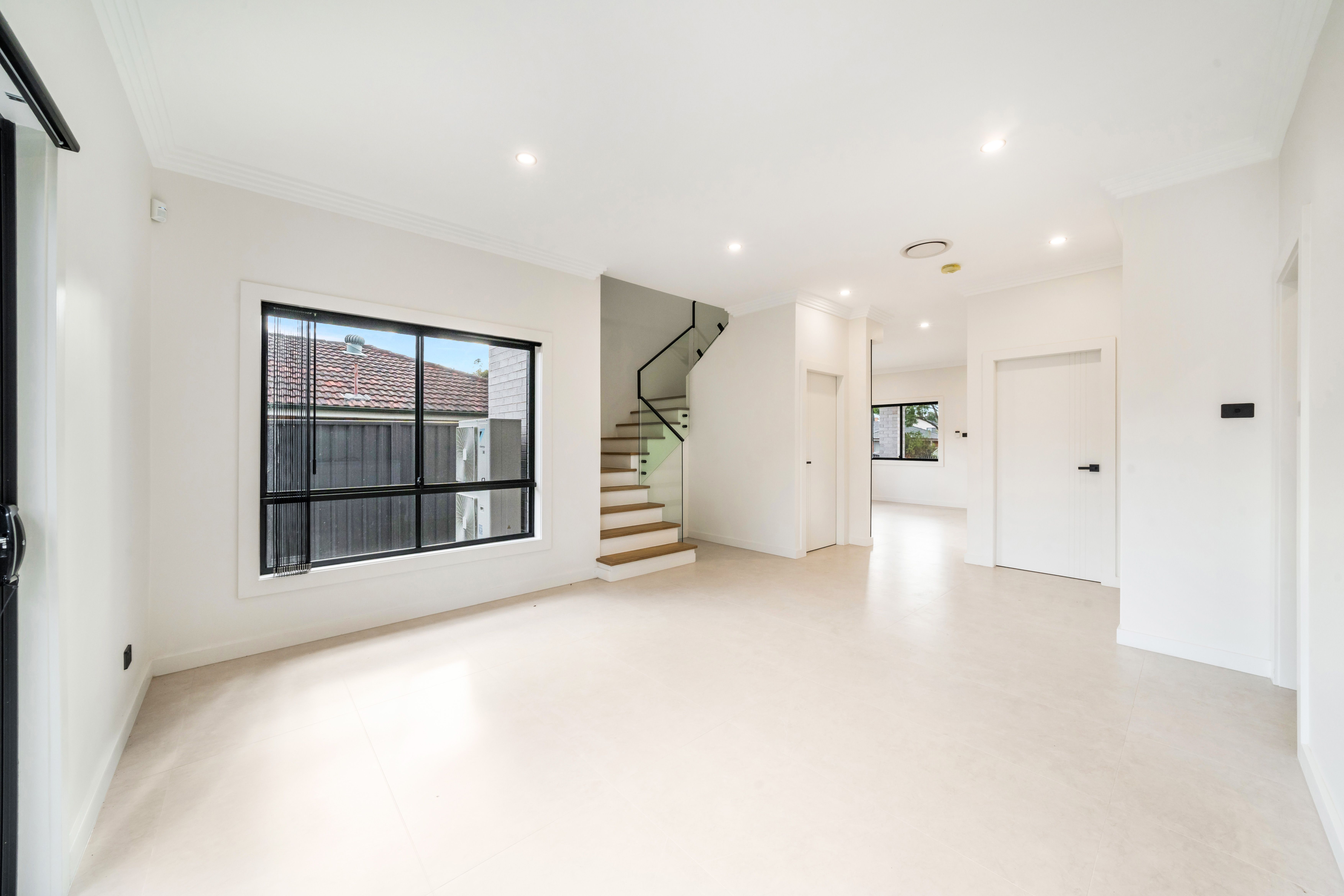 72 Oliveri Crescent — photo 7 of 19