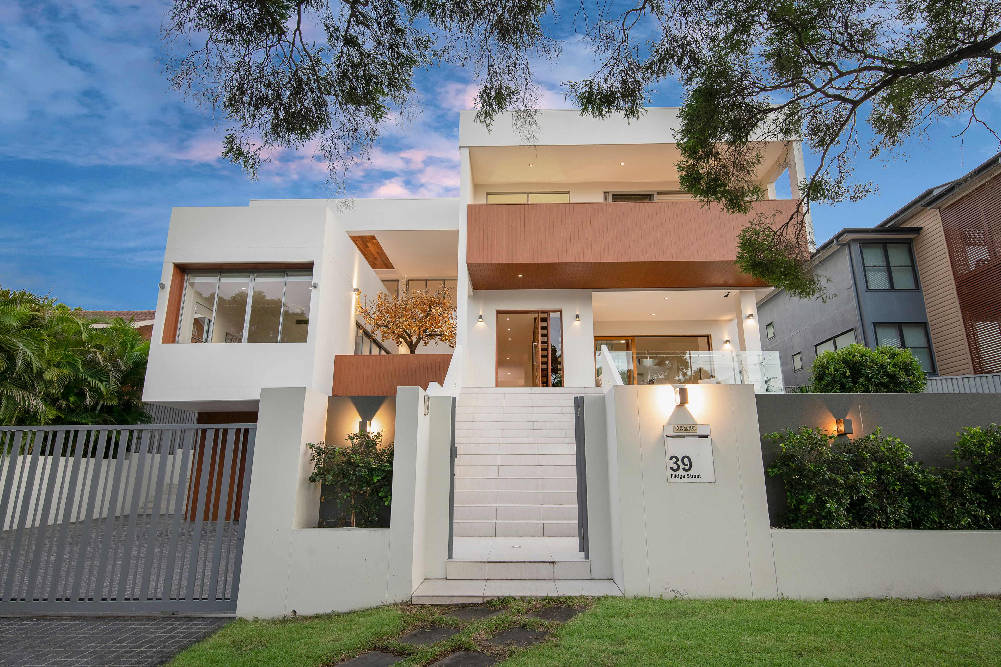 39 Illidge Street, Coorparoo QLD 4151