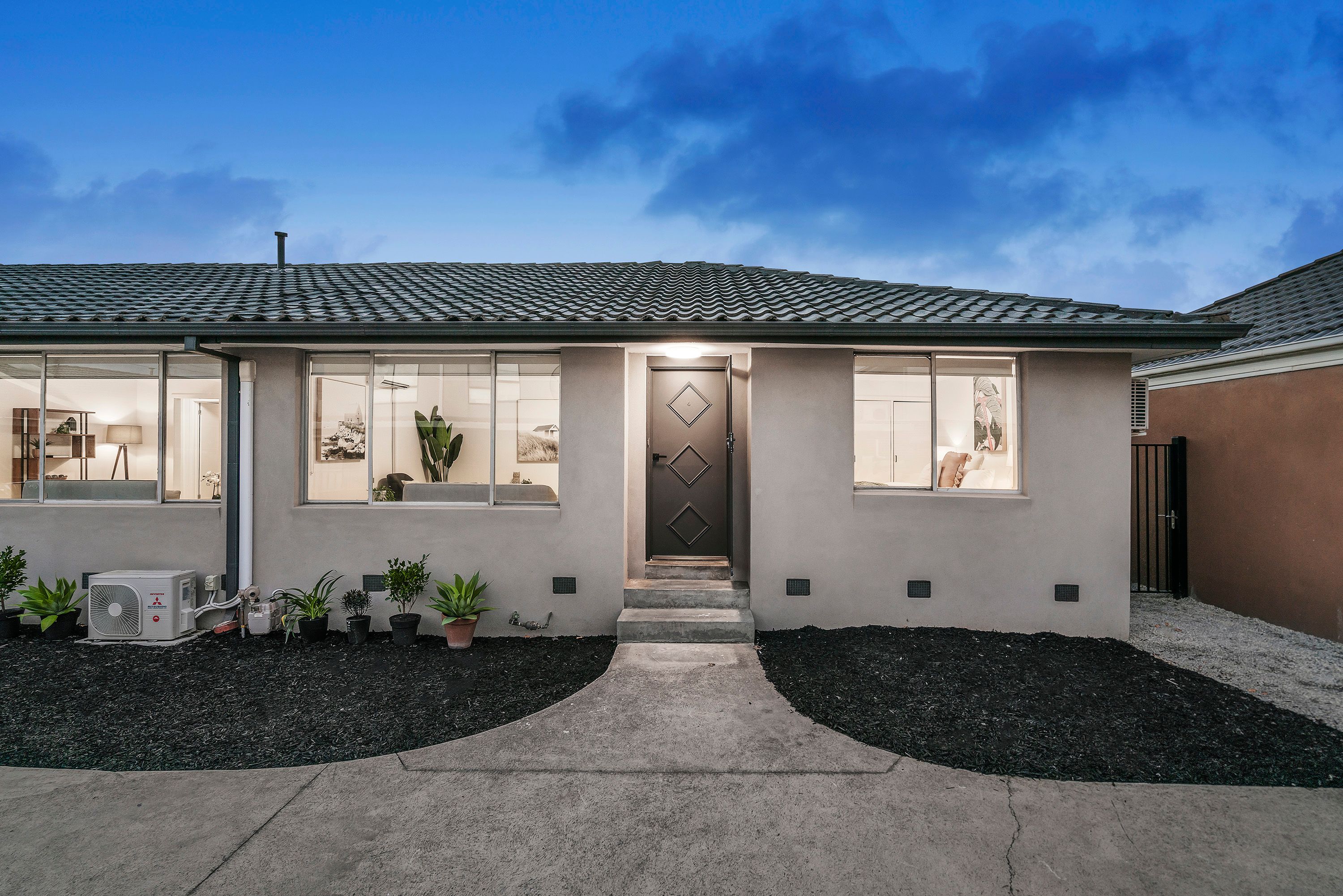 13 Oakes Avenue, Clayton South VIC 3169