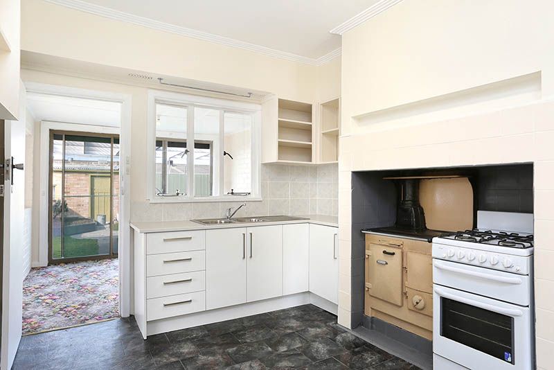 37 Bird Avenue, Northcote, VIC 3070