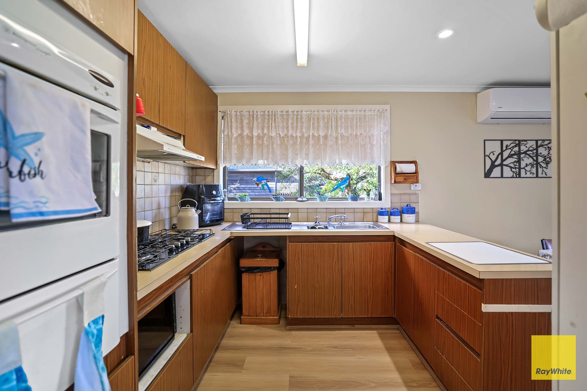 50 Harbour View — photo 6 of 14