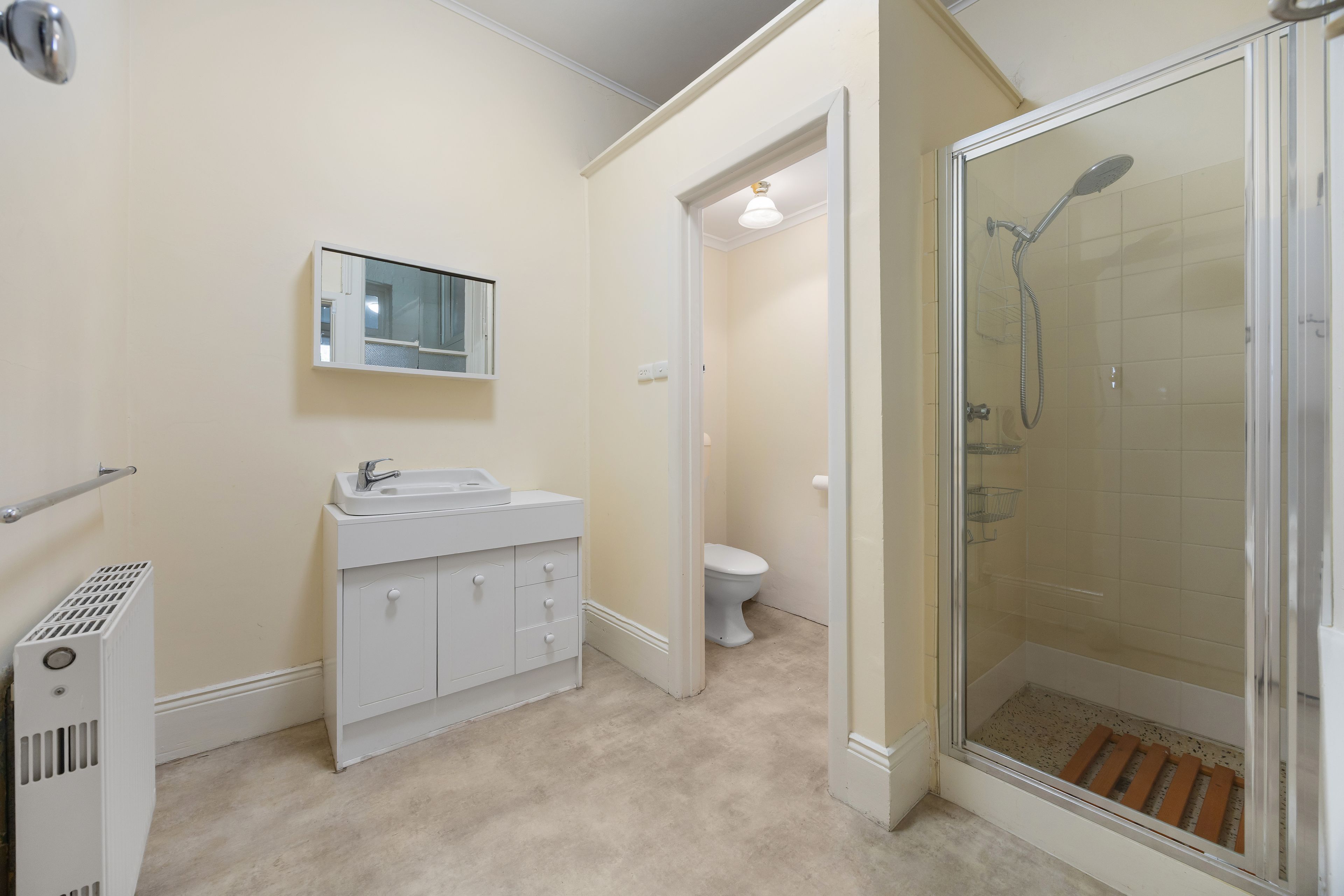 1307 Sturt Street — photo 13 of 15