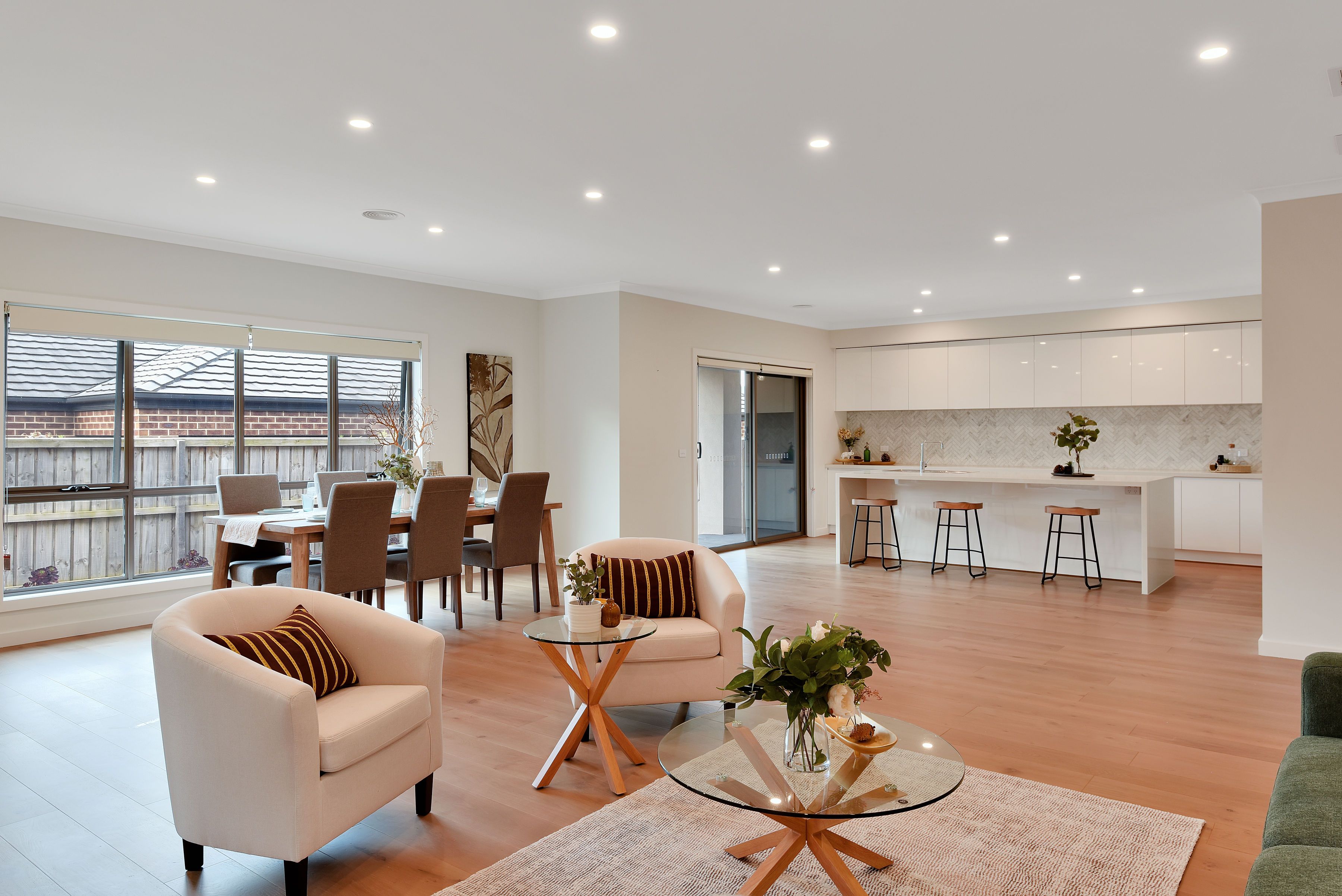 142 Harcrest Boulevard, Wantirna South, VIC 3152 Sold House Ray