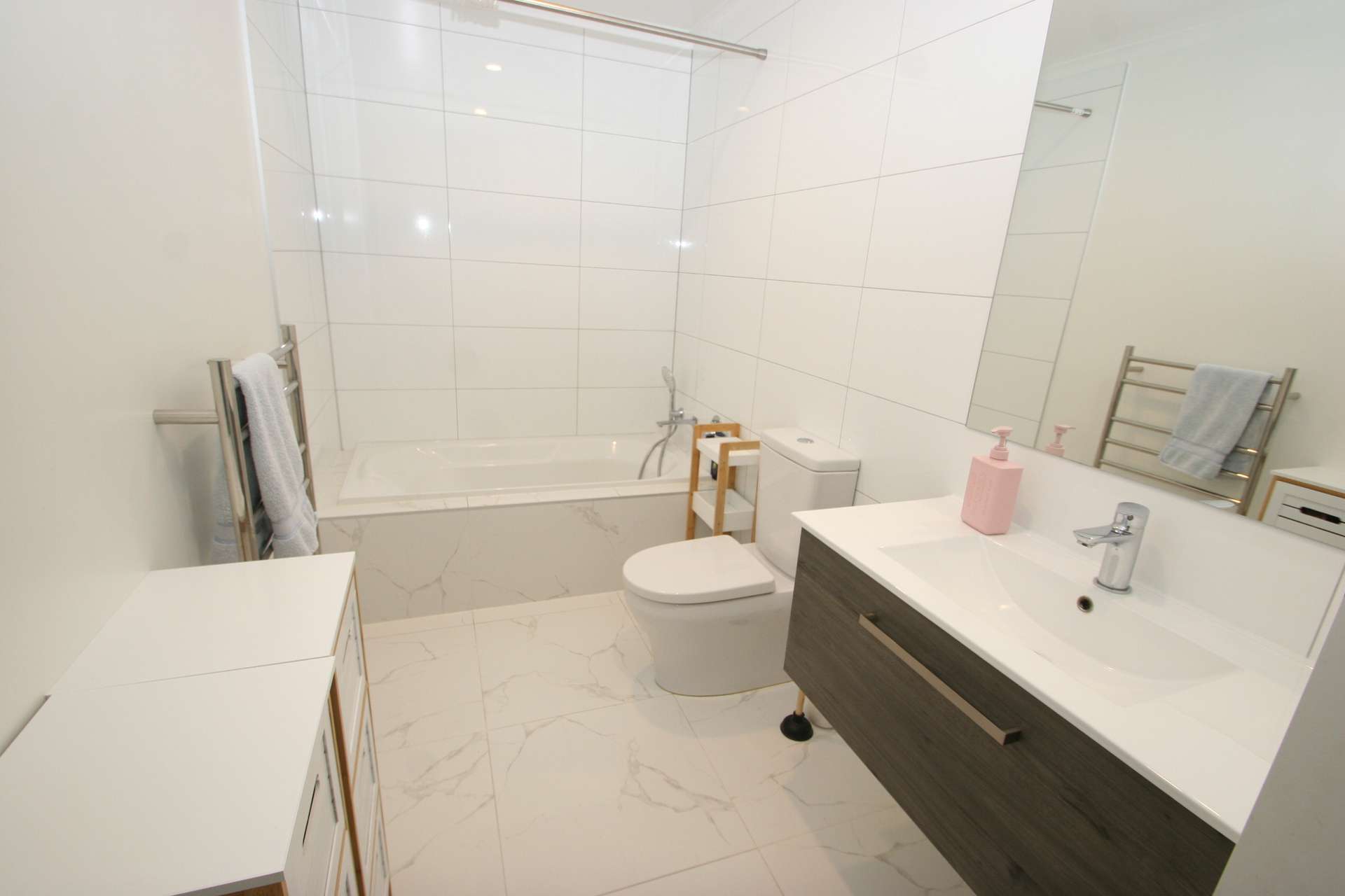 11 Hudson Bay Road photo 10