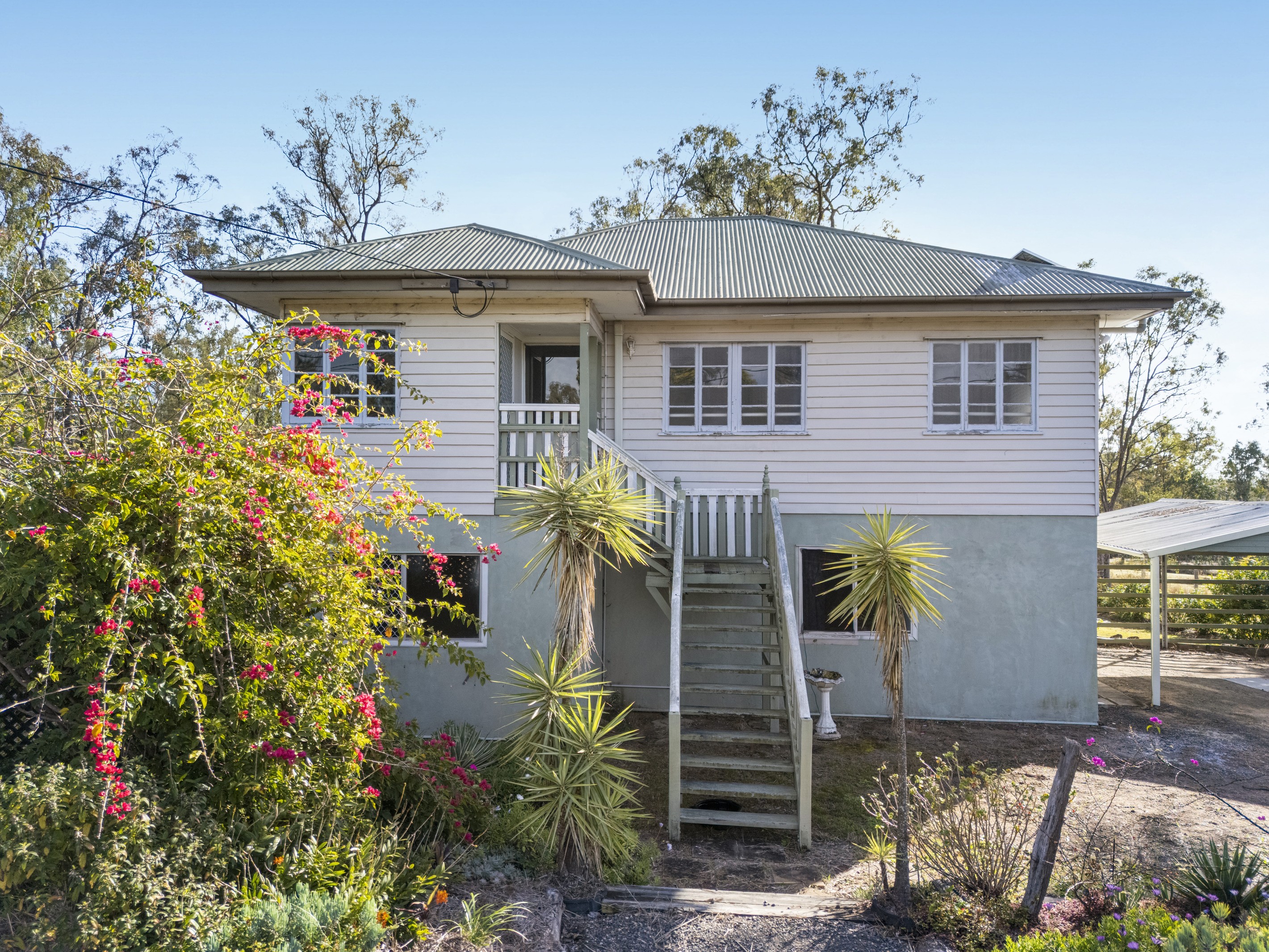 16 Burgess Road, Laidley Heights, QLD 4341