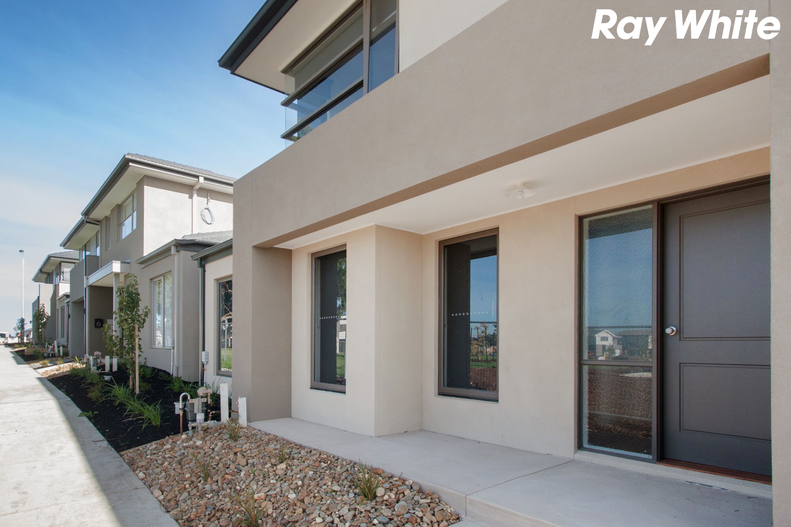 10 Eliot Avenue, OFFICER, VIC 3809