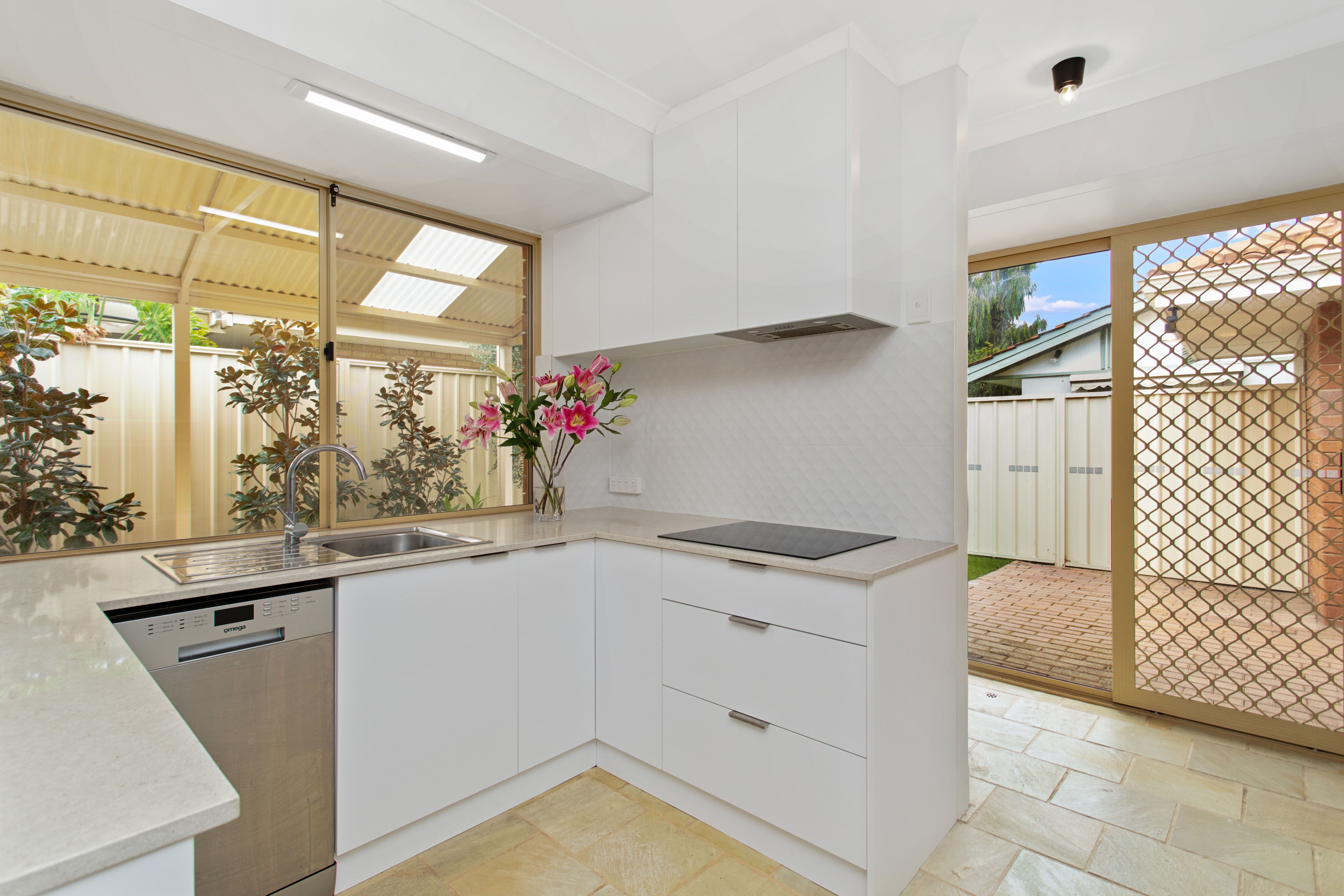 2/38 First Avenue, Claremont, WA 6010