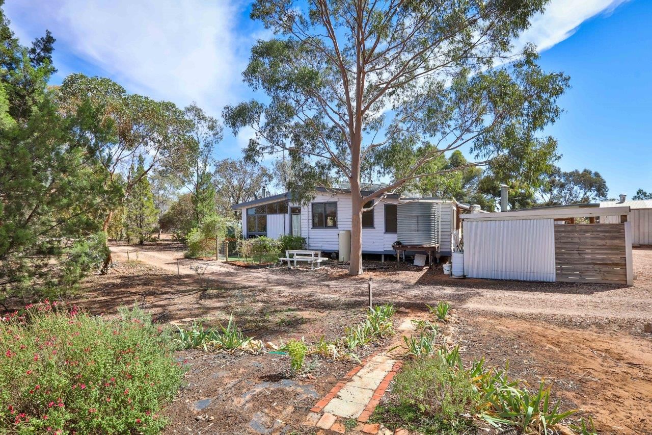 33B Morris Road, Koorlong, VIC 3501