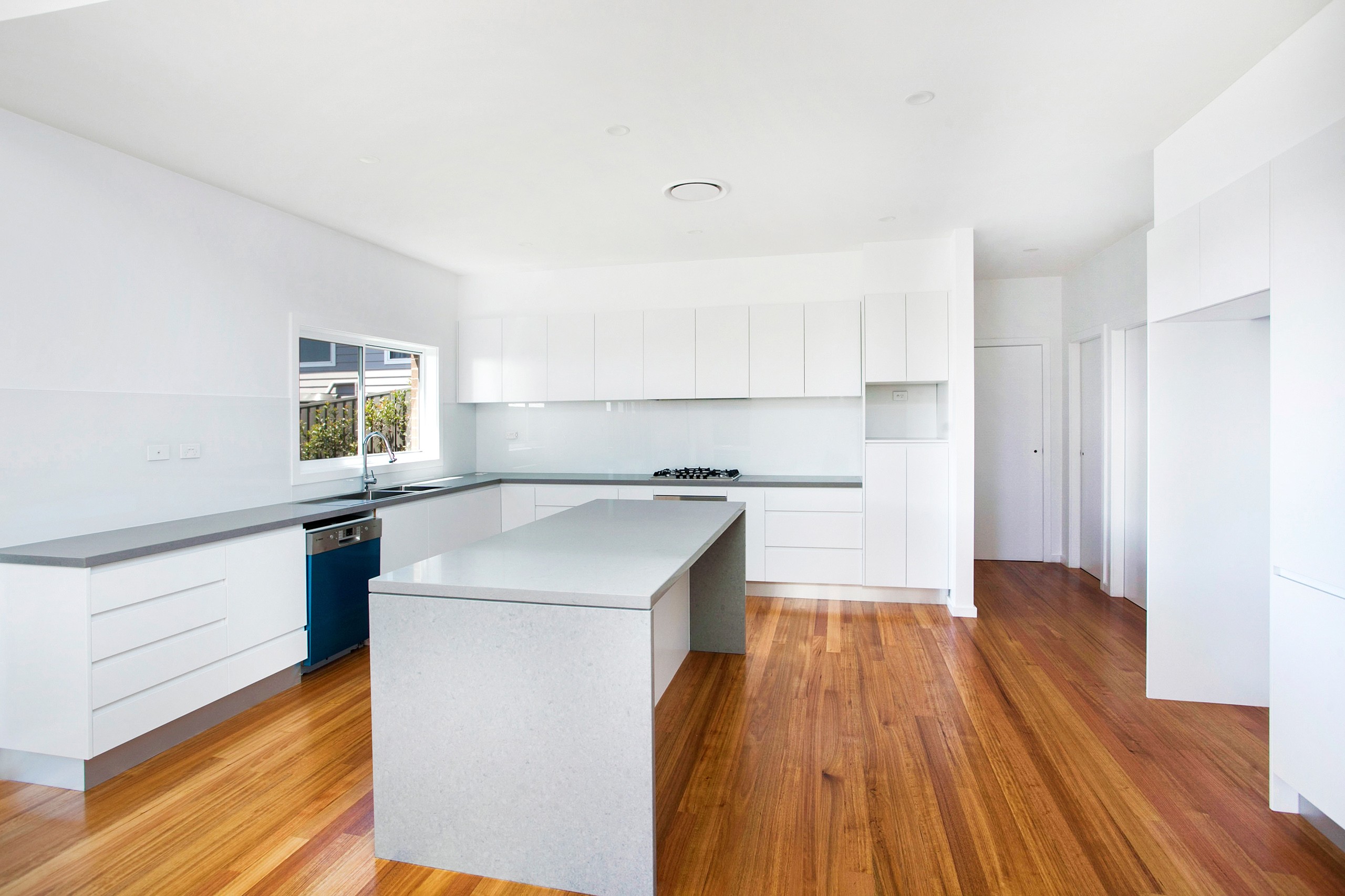 10 National Avenue, Shell Cove, NSW 2529