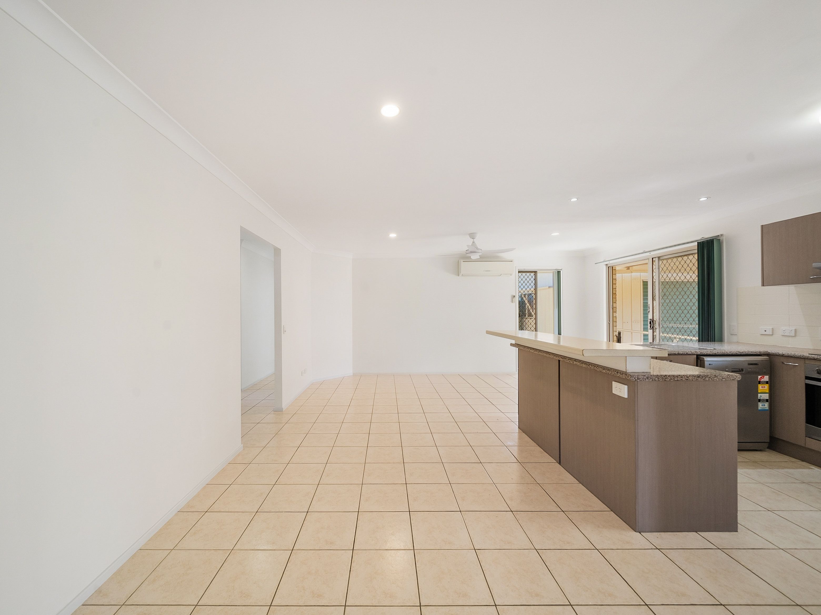16 Myora Place — photo 14 of 30