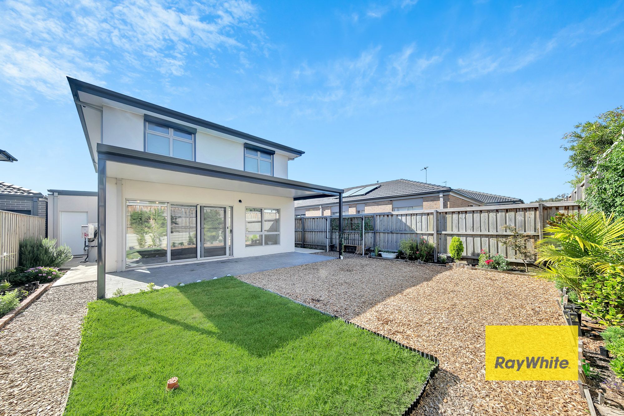 16 Burgess Street — photo 10 of 10