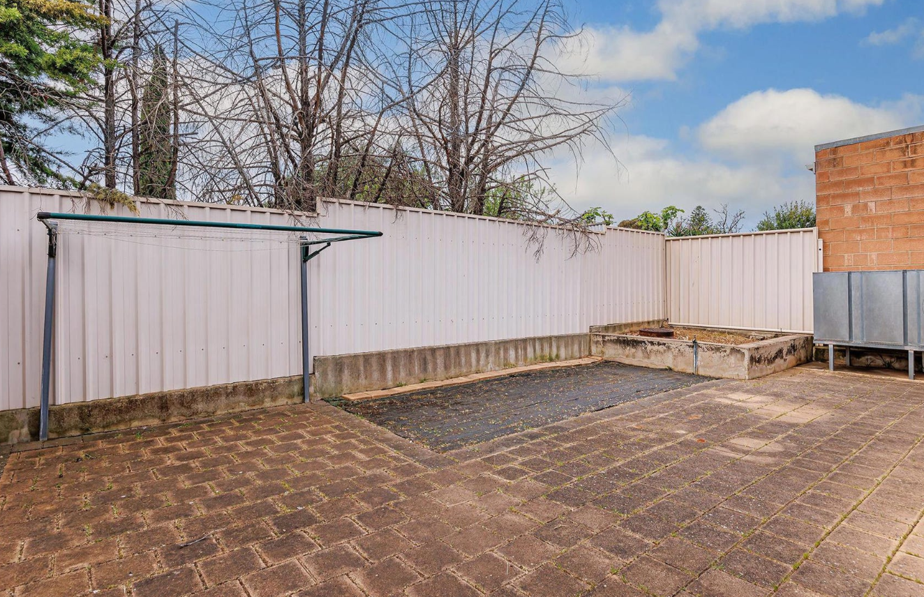 13A Dawn Avenue — photo 12 of 12