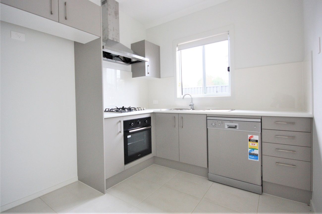 16A Crowley Boulervard, Claymore, NSW 2559