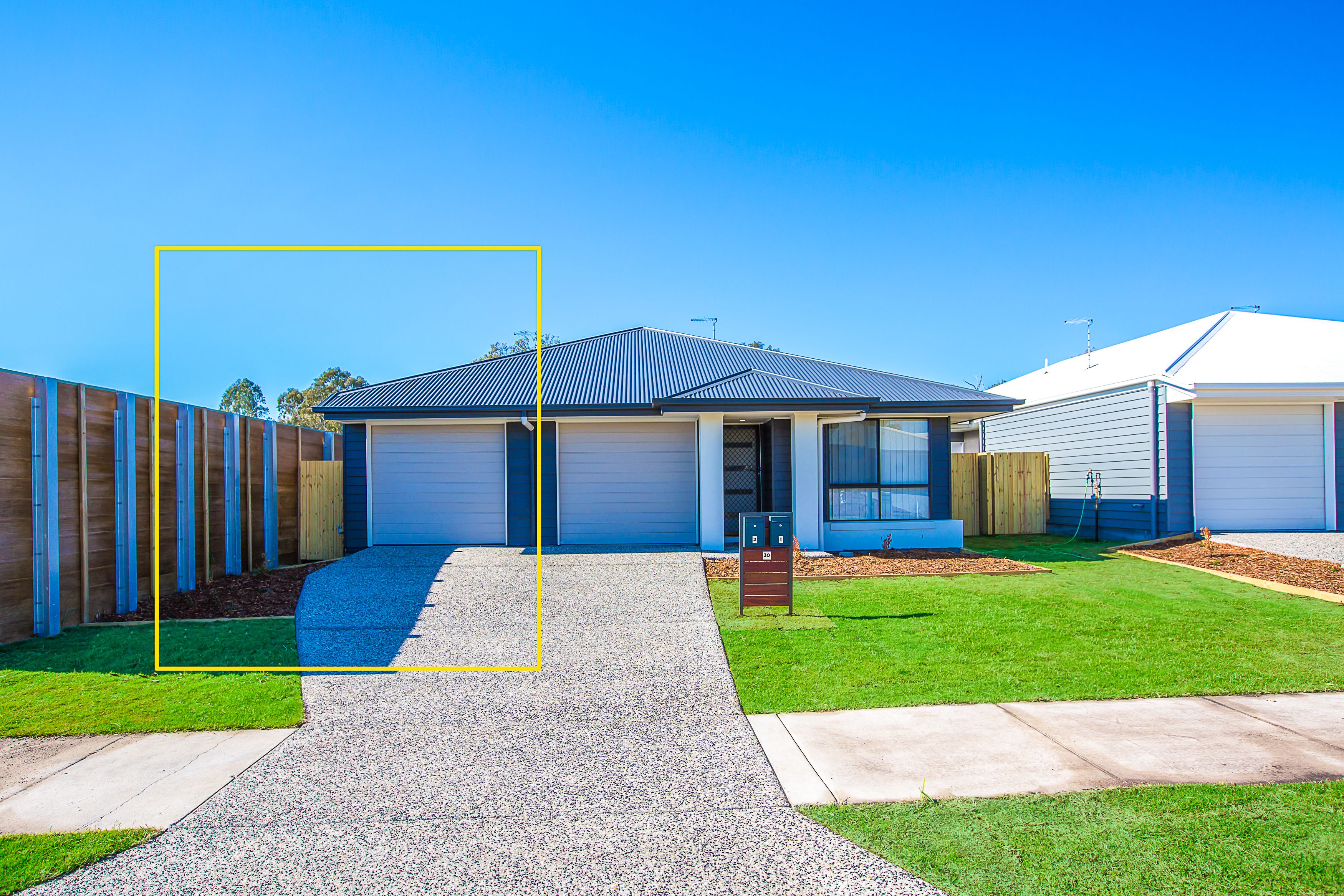 2/30 Kevin Mulroney Drive, Flinders View, QLD 4305