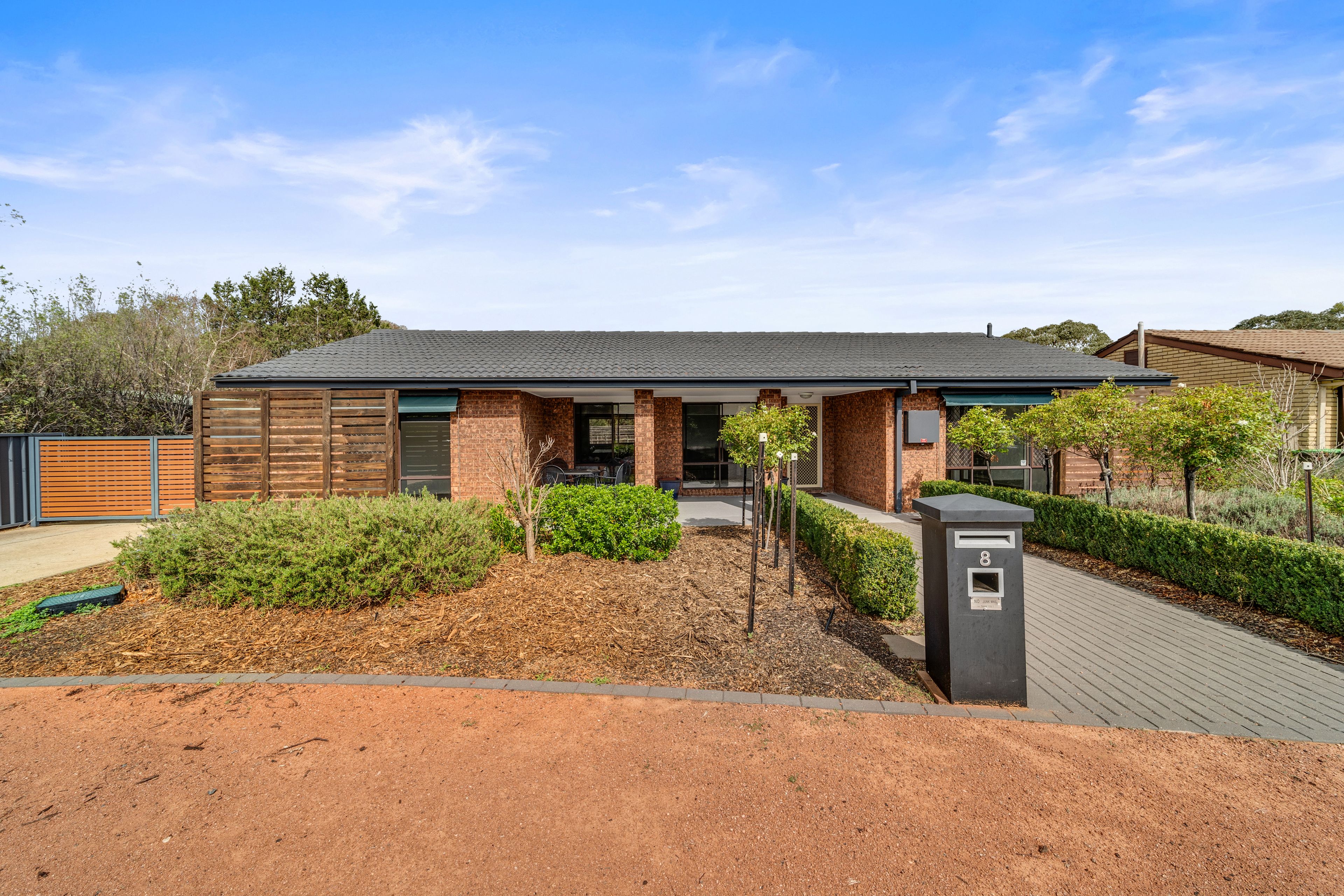 8 Wolff Crescent, Latham, ACT 2615