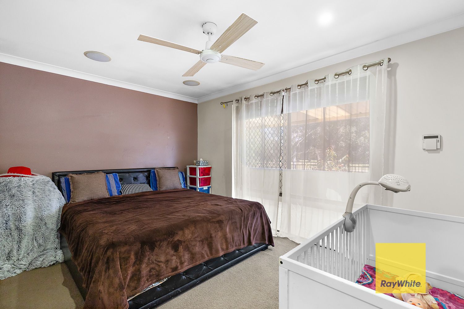 1 Walker Place — photo 9 of 19