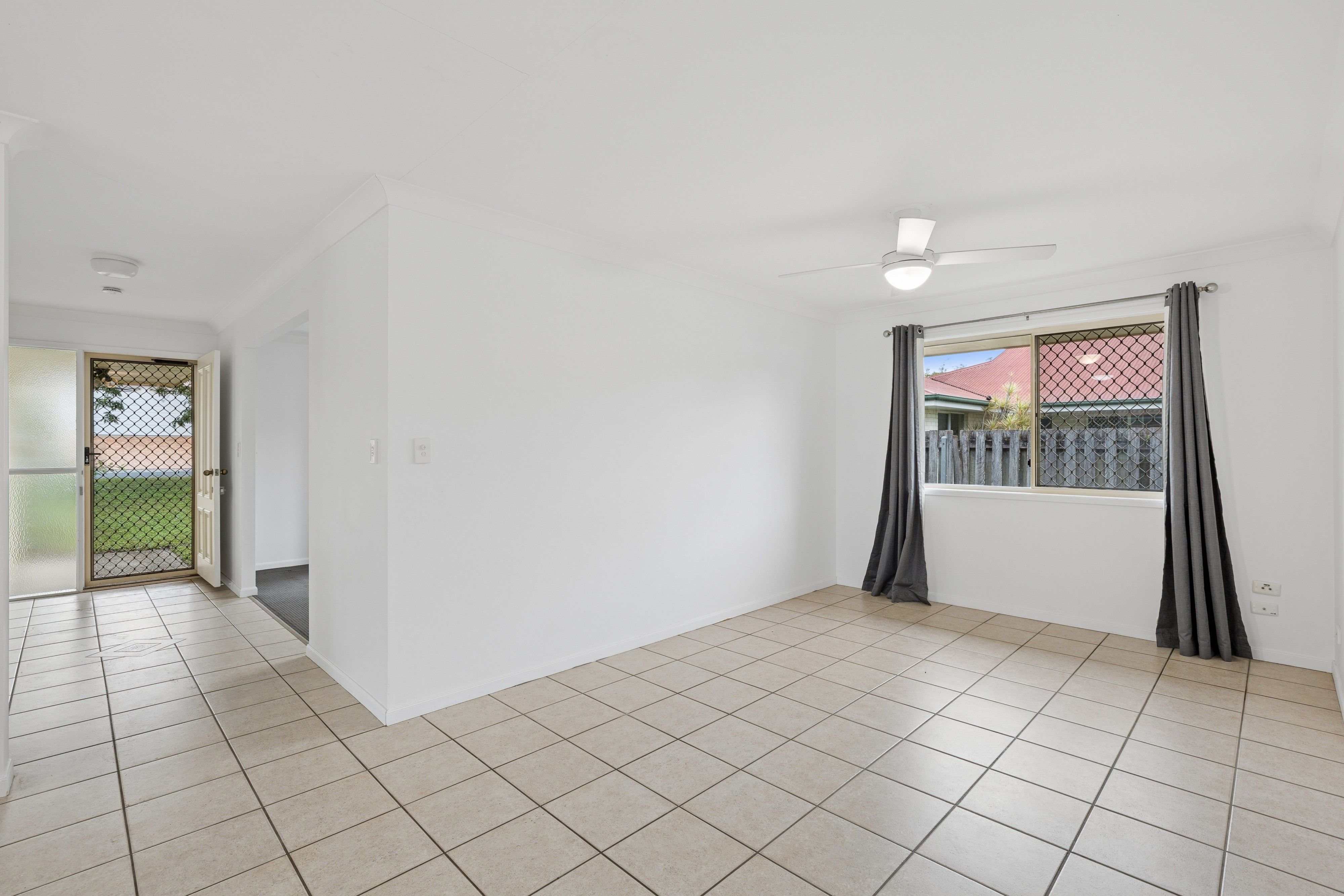 18 Tralee Street — photo 9 of 23