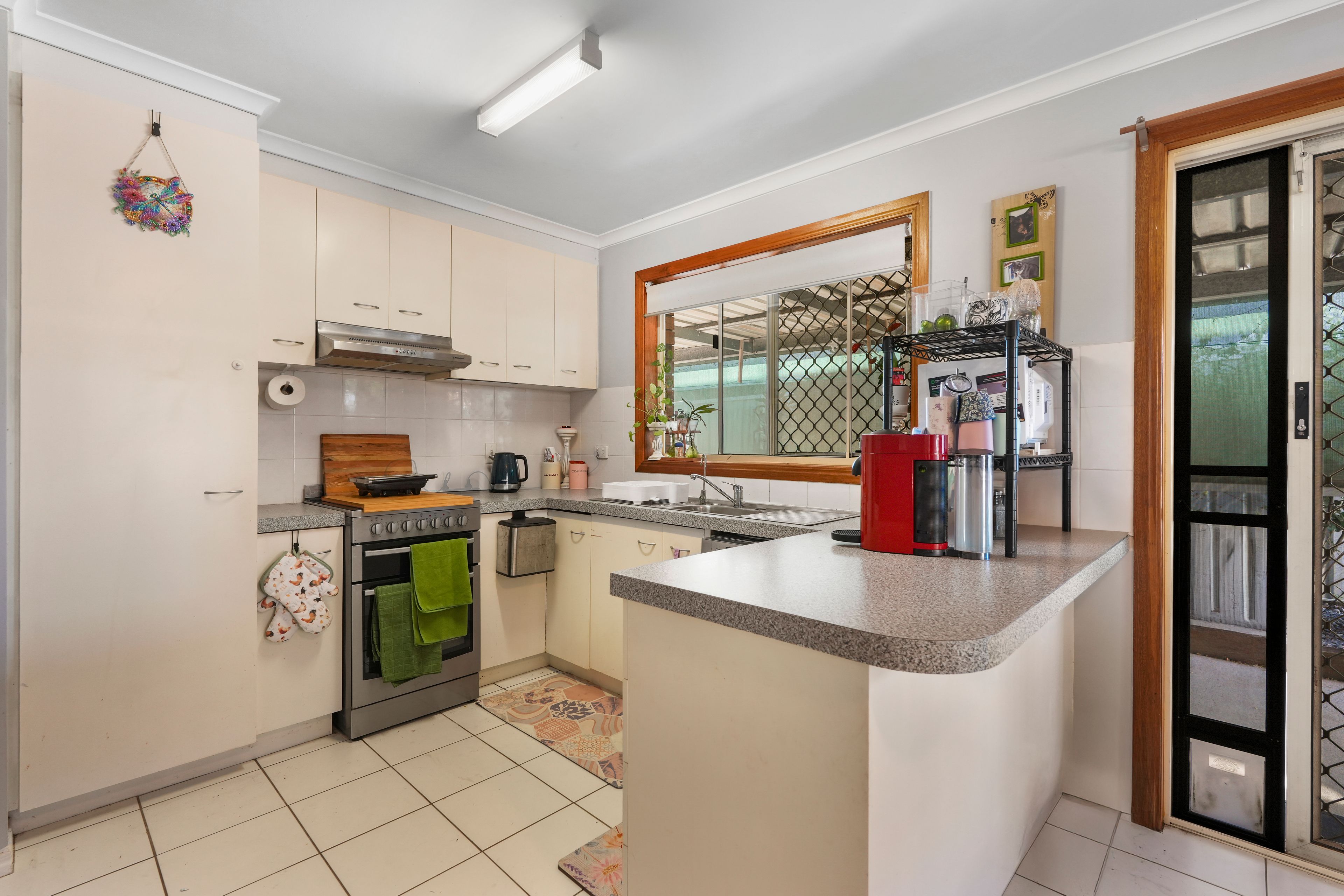 35 Harding Street — photo 4 of 18