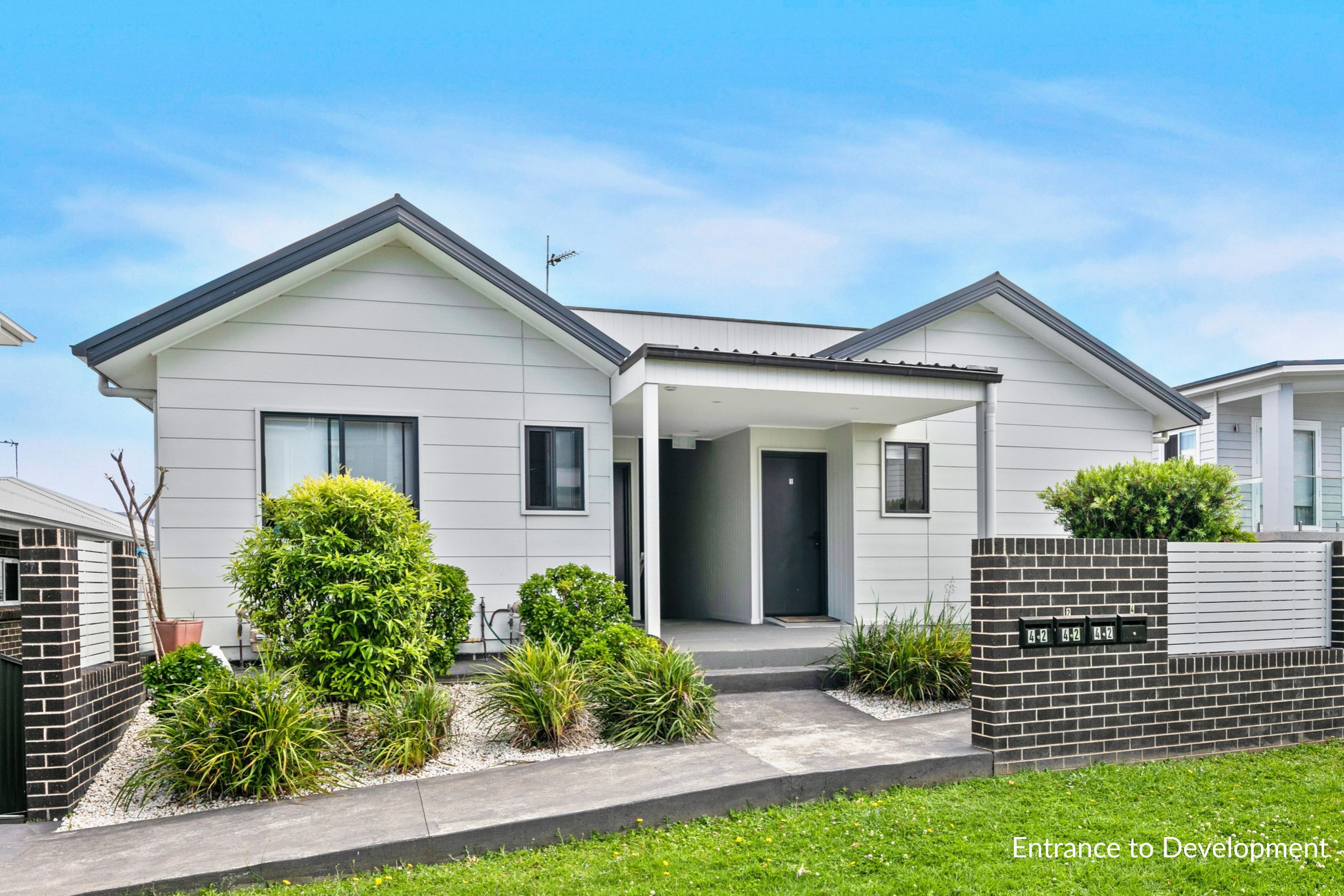 3/42 Paul Circuit — photo from Ray White Albion Park