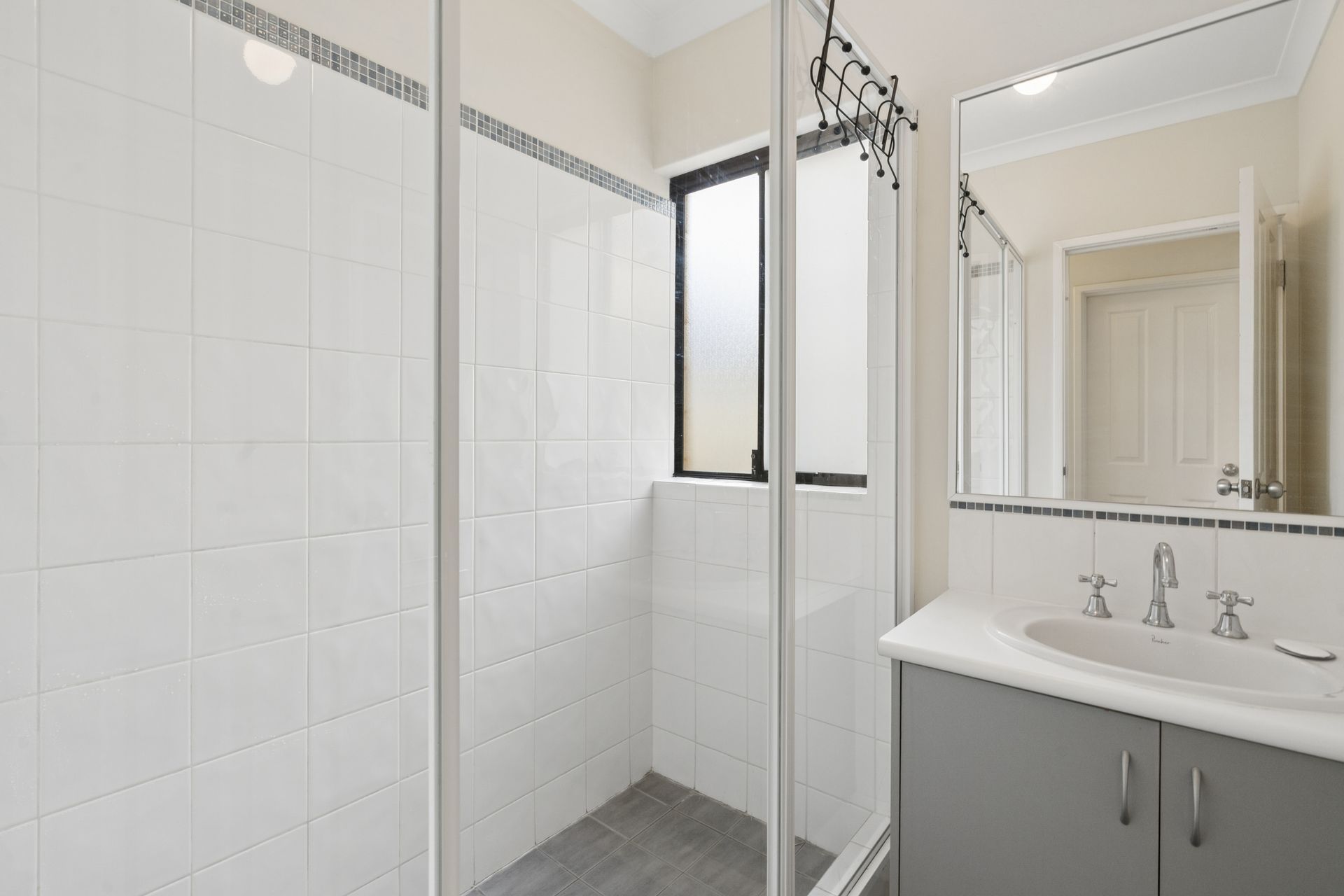 3/56-58 Henry Street — photo 13 of 23