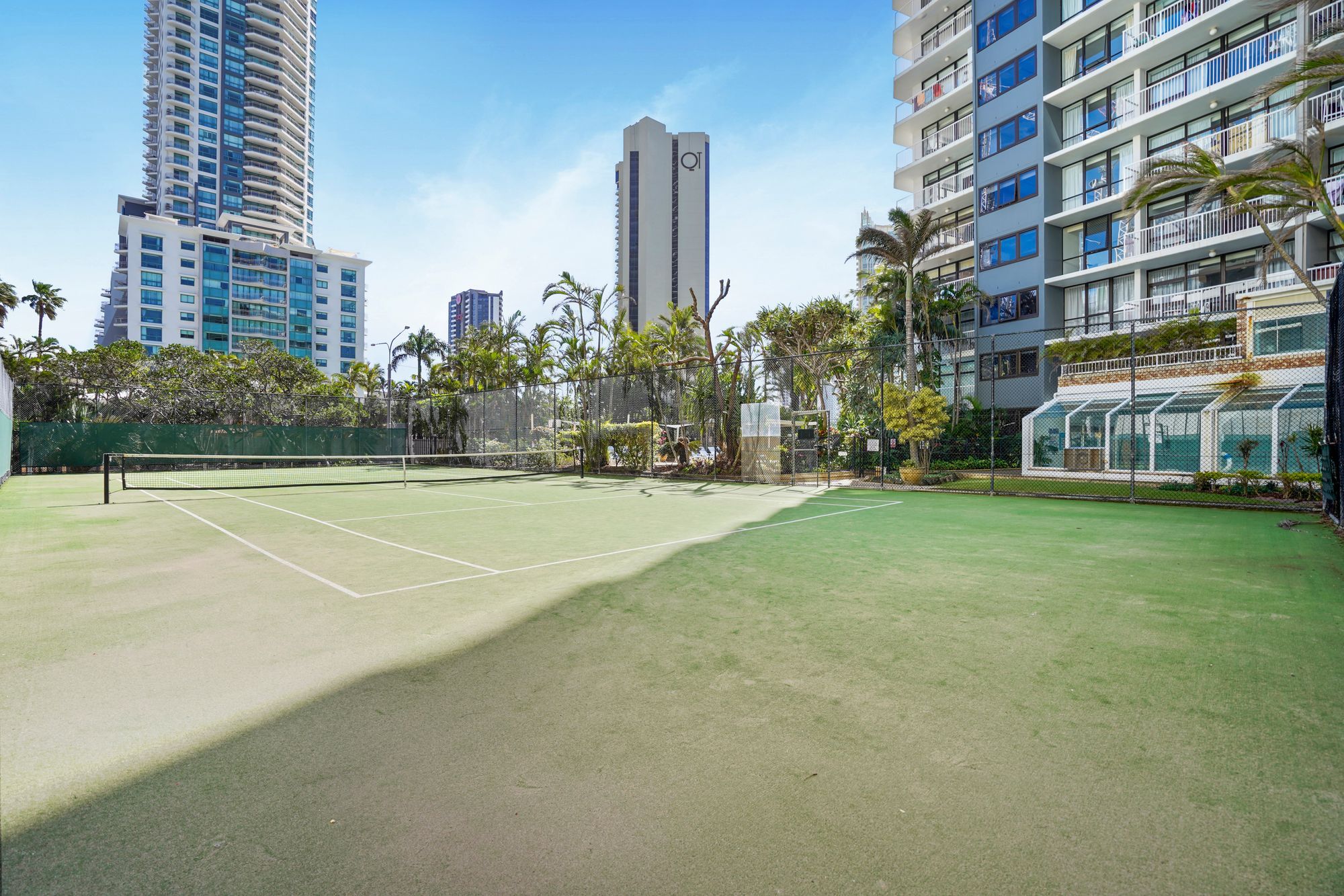 9F/3277 Surfers Paradise Boulevard — photo 11 of 16