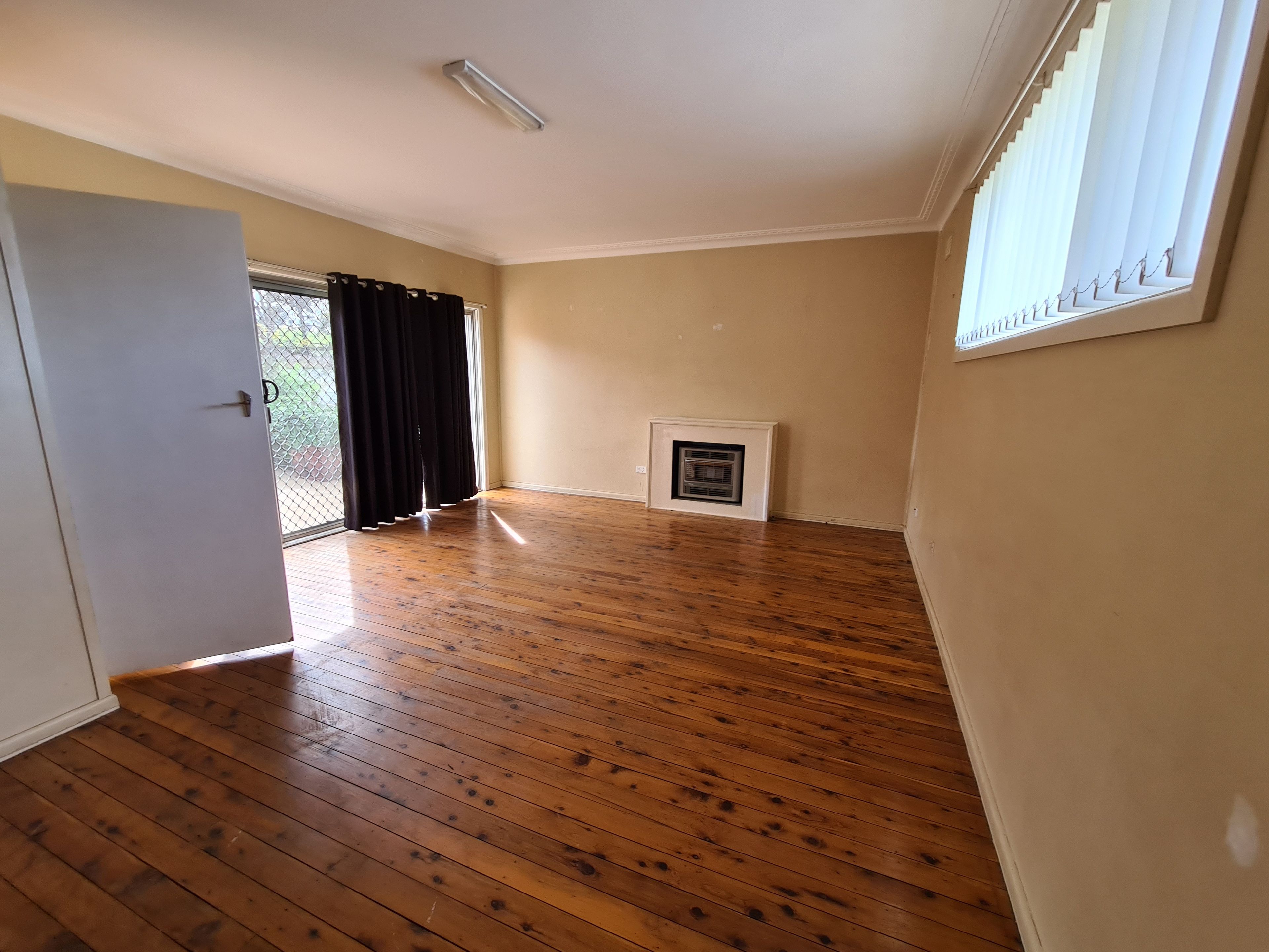 35 Wentworth Street, Parkes, NSW 2870