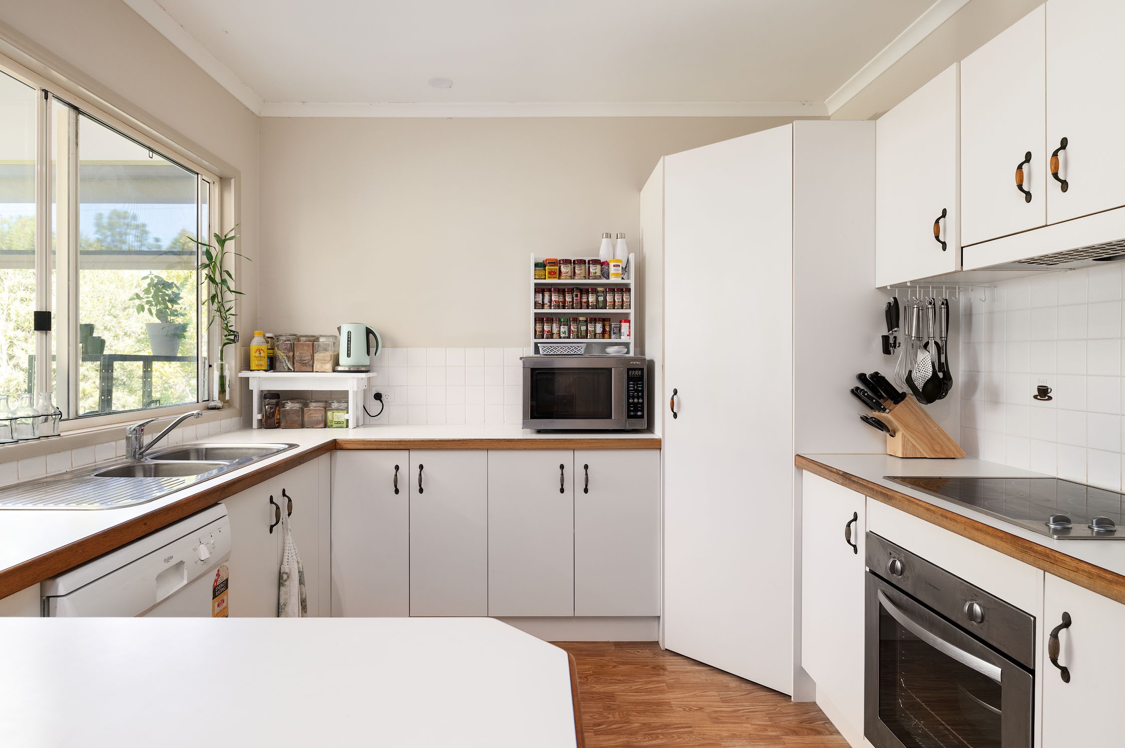 24 Fairview Road, Monkland, QLD 4570
