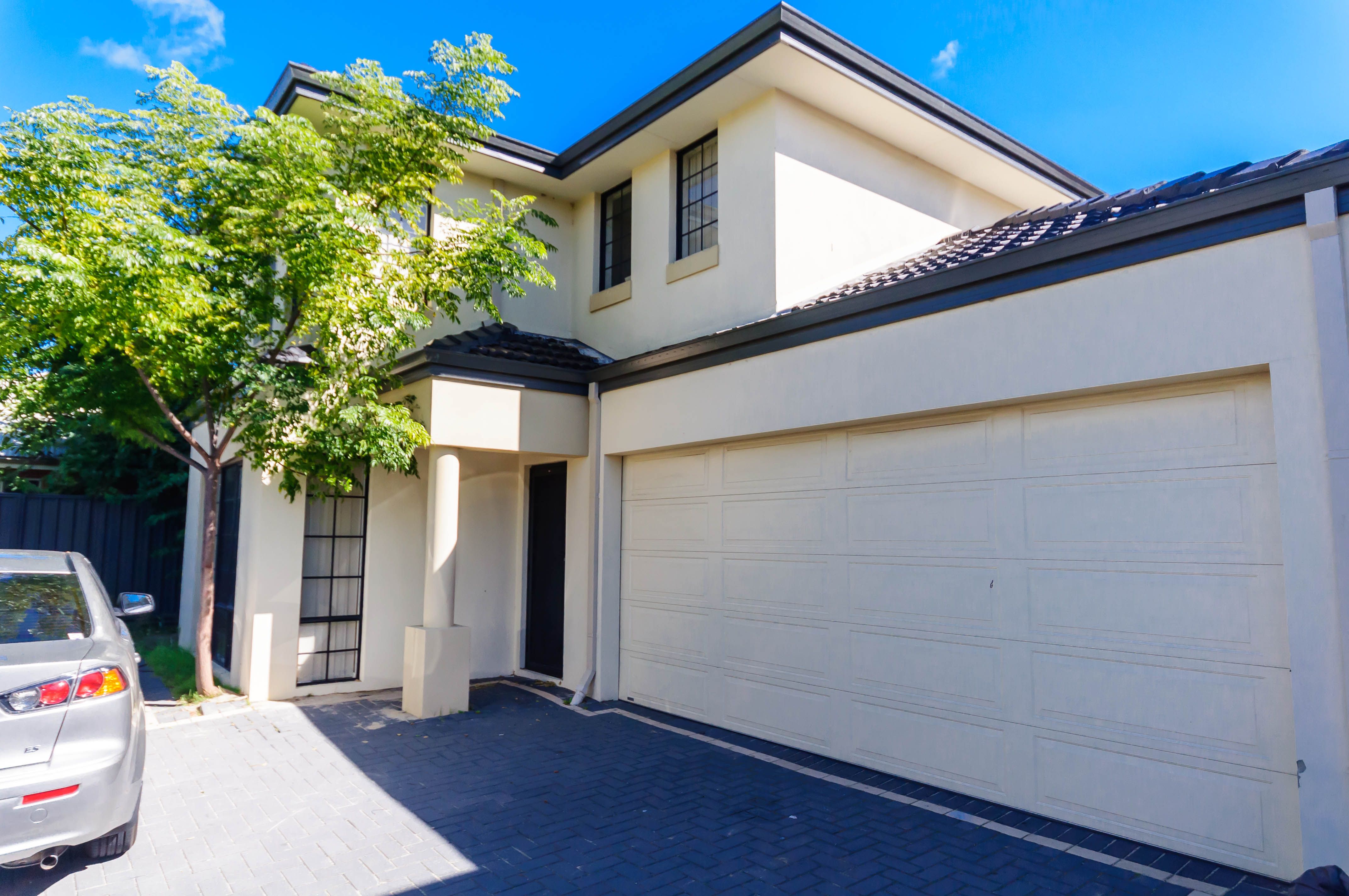 2/100 Fitzroy Road, Rivervale WA 6103
