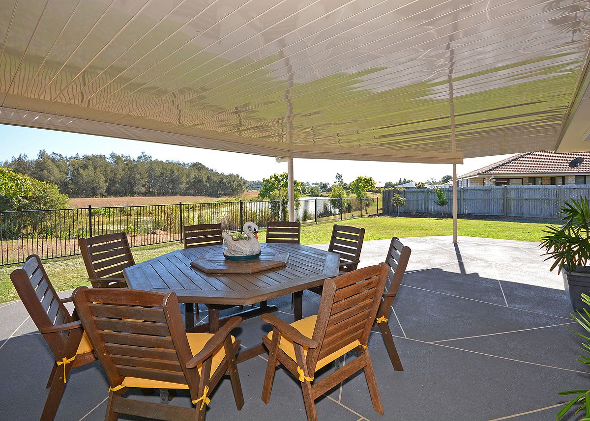 27 Spinnaker Drive, Point Vernon, QLD 4655