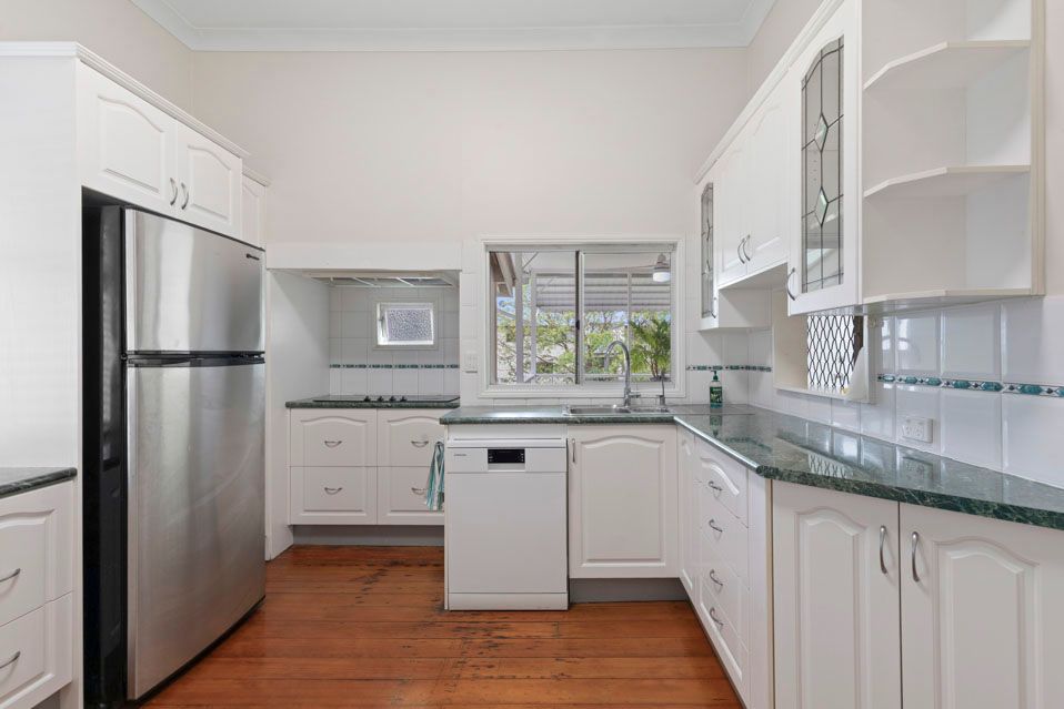 93 Junction Road — photo 8 of 20