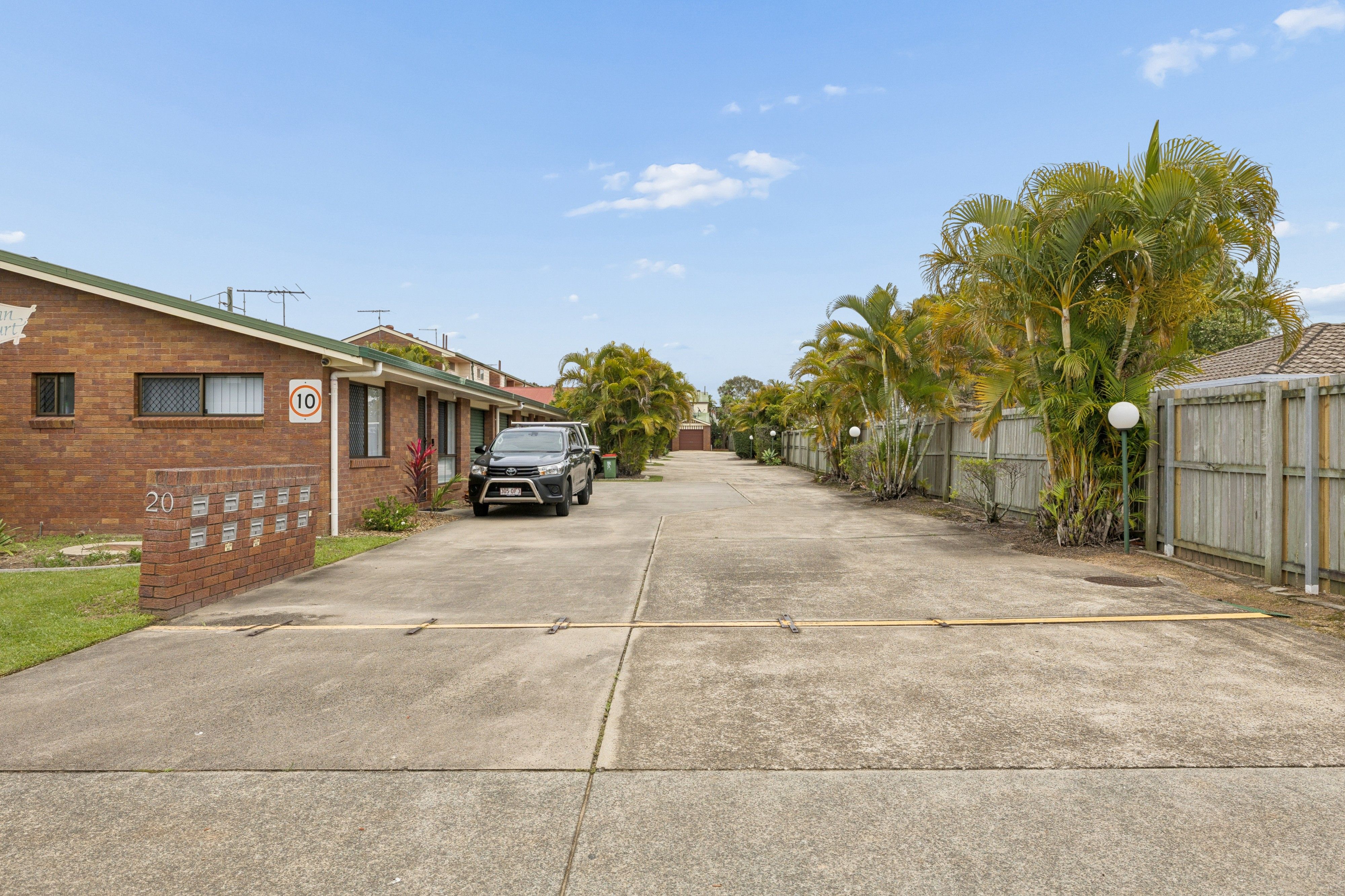 9/20 Joyce Street — photo 18 of 22
