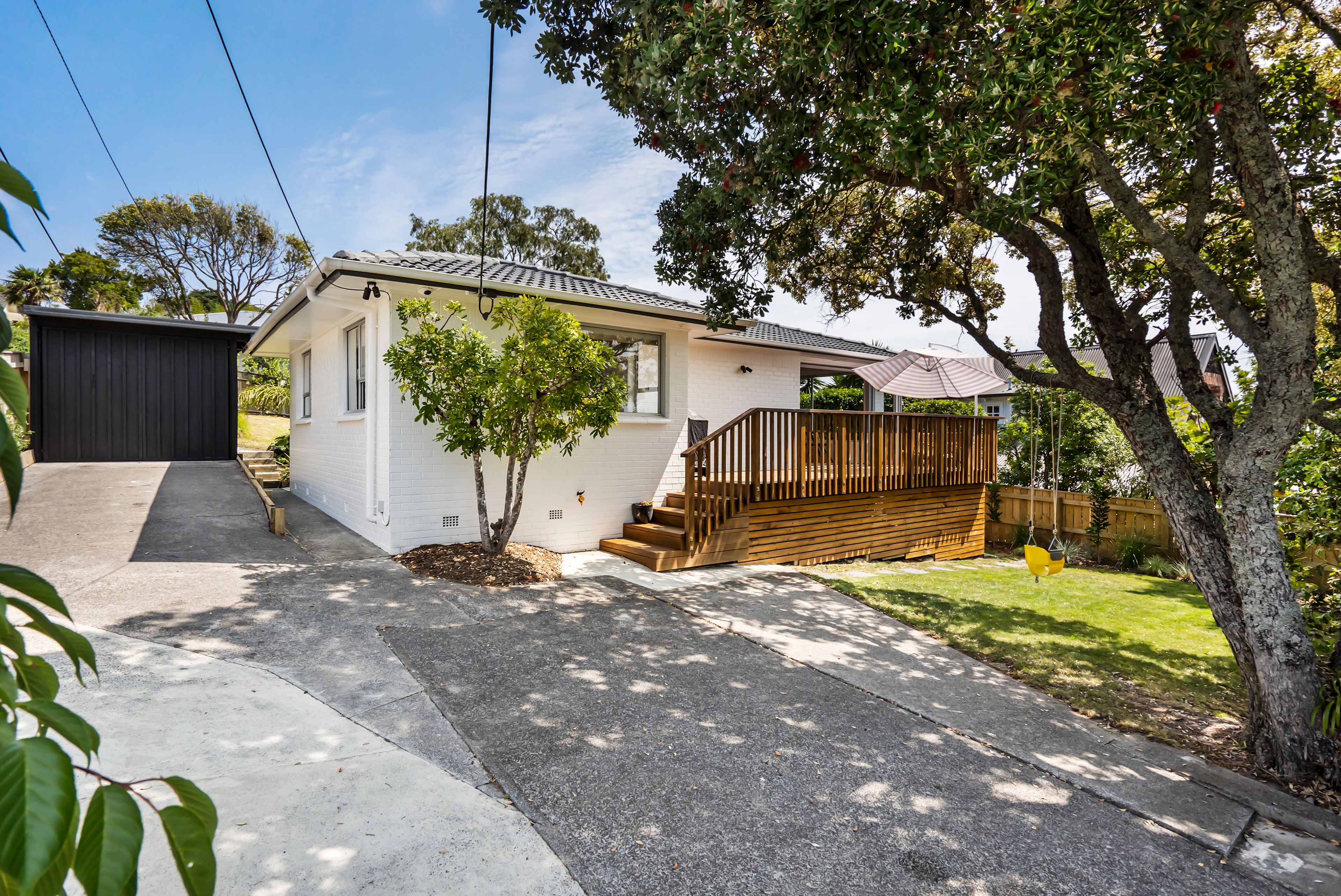 10a Aeroview Drive, Beach Haven, North Shore City