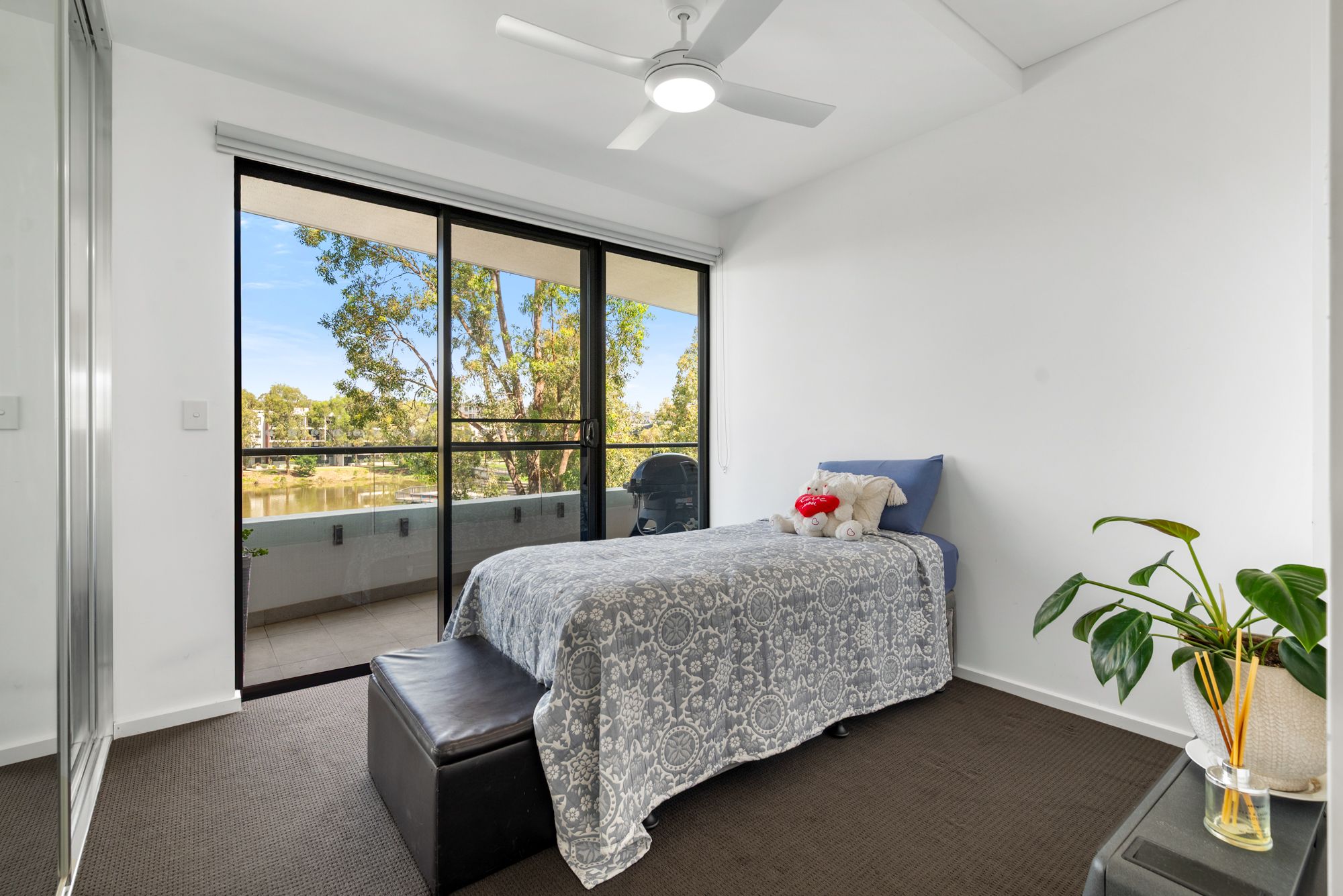 106/1 Caribbean Promenade, Jordan Springs, NSW