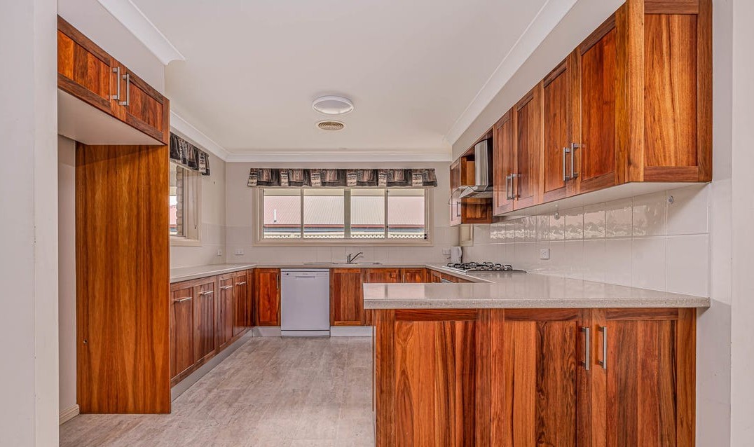 10 Rusden Court, Armidale, NSW 2350