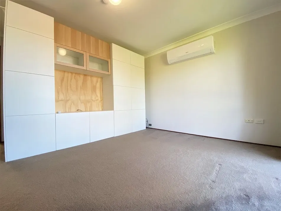 44 McLaren Place, Ingleburn, NSW 2565