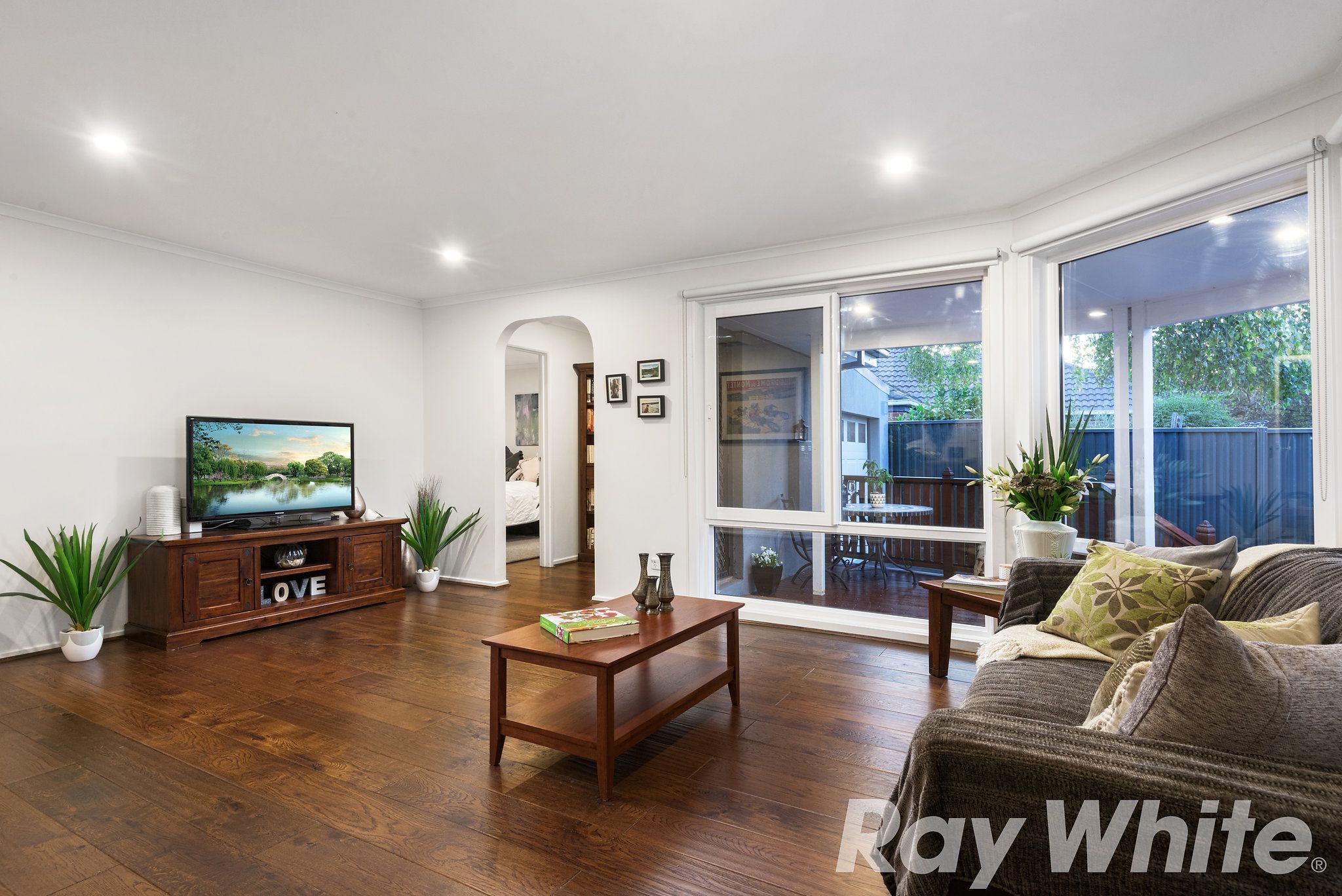 2/18 Widdop Crescent, Hampton East, VIC 3188