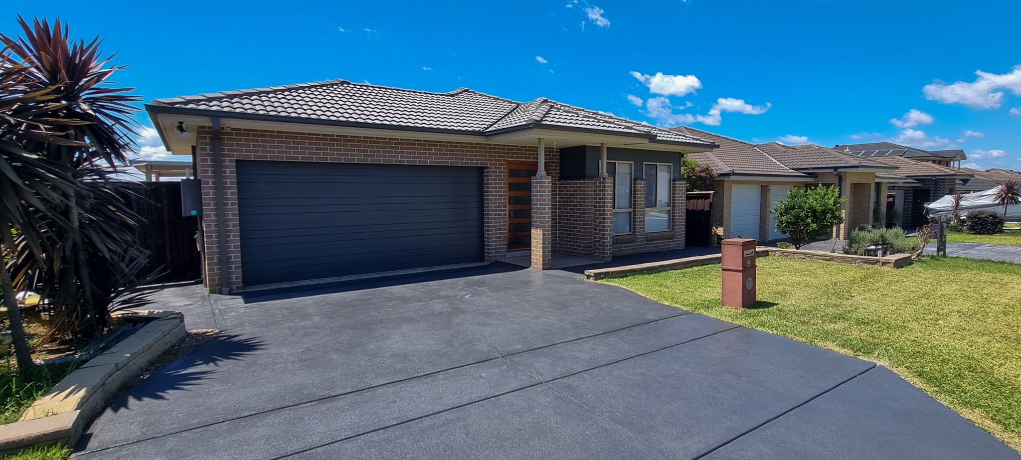 15 Merchant Way, Carnes Hill, NSW 2171