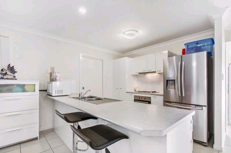 9 Highland Terrace, Little Mountain, QLD 4551