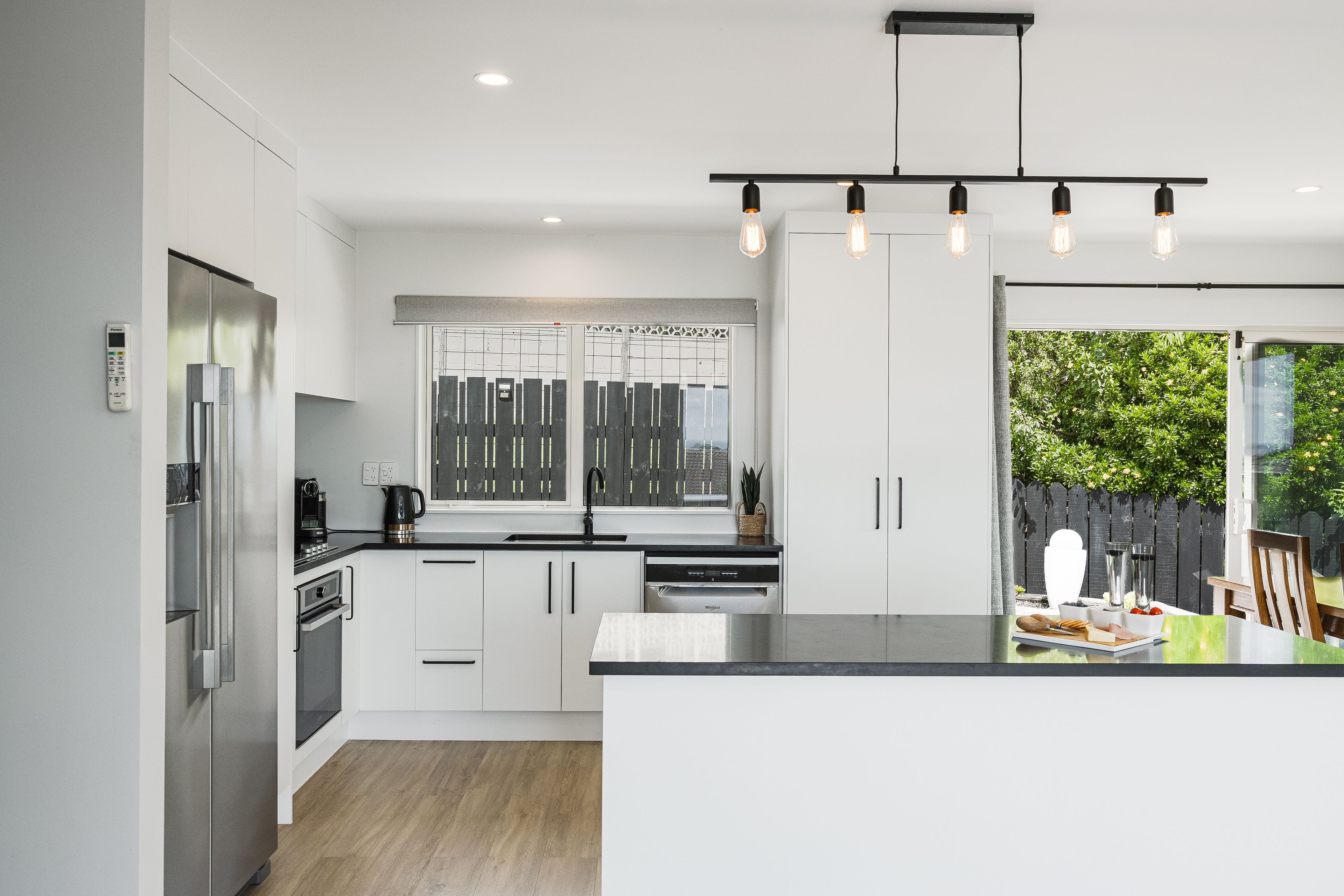 22 Whangaparaoa Road, Red Beach, Rodney