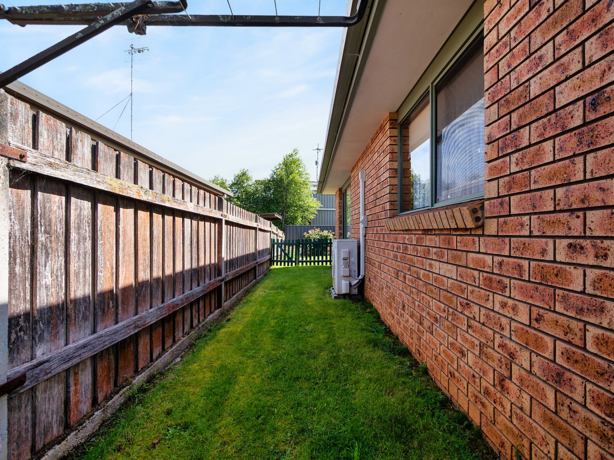 4/52 Hogg Street — photo 11 of 13