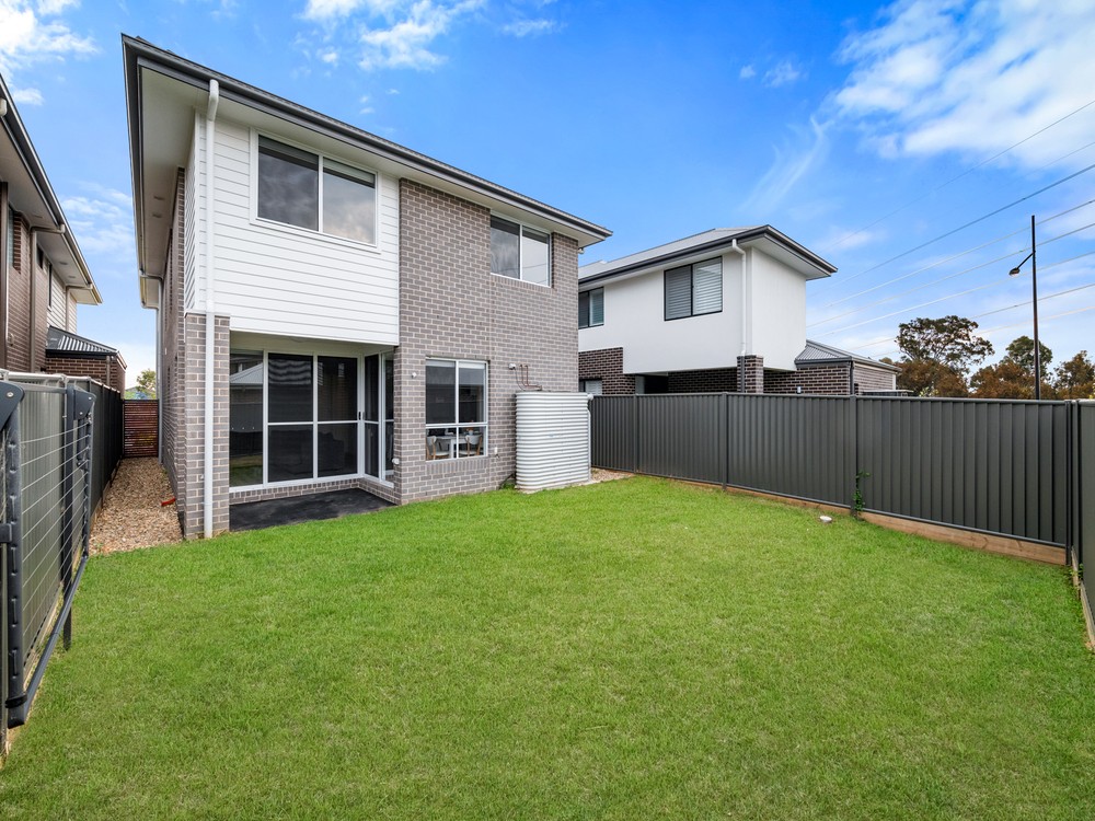 52 Fitzgerald Avenue, Oran Park, NSW 2570