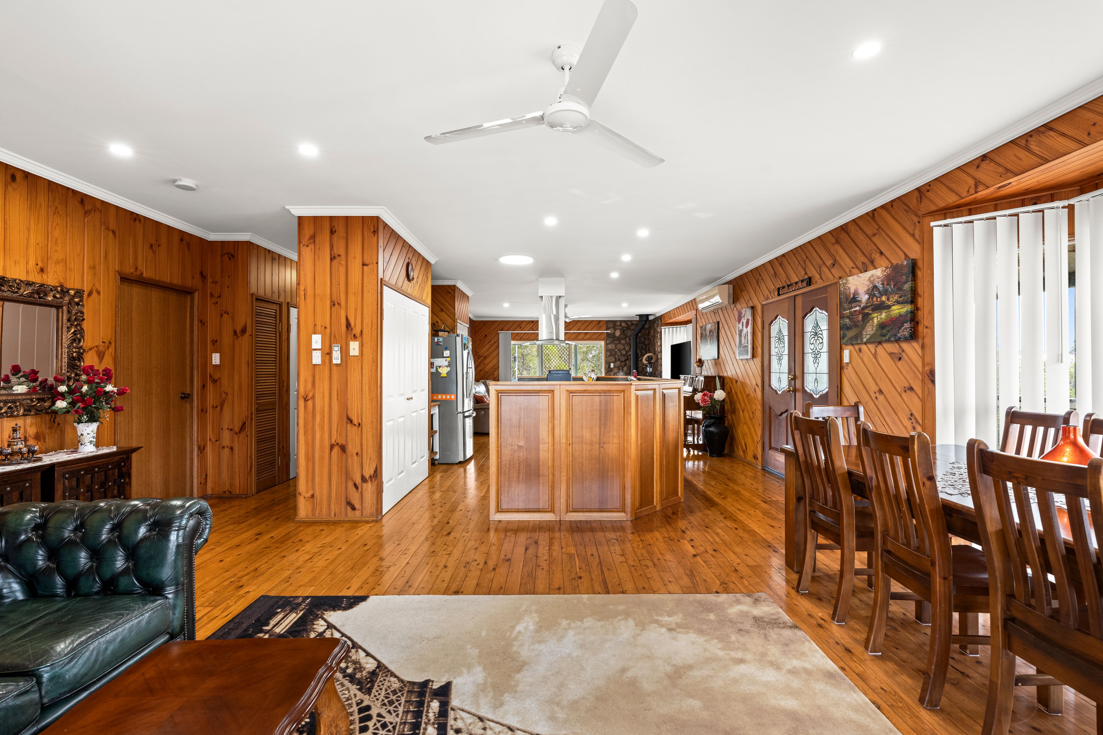 9371 New England Highway — photo 7 of 30