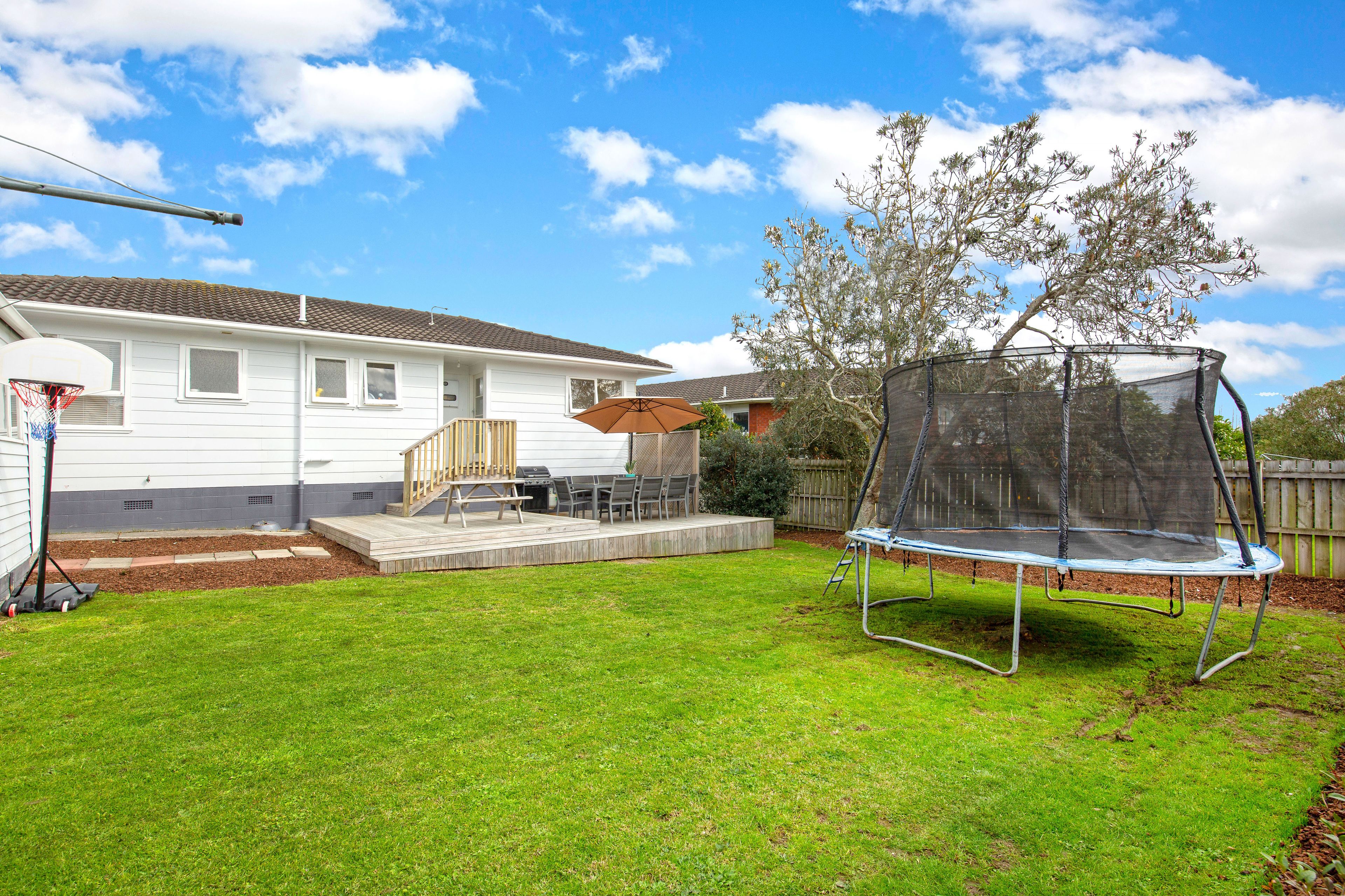 29 Cherry Road, Bucklands Beach, Manukau City
